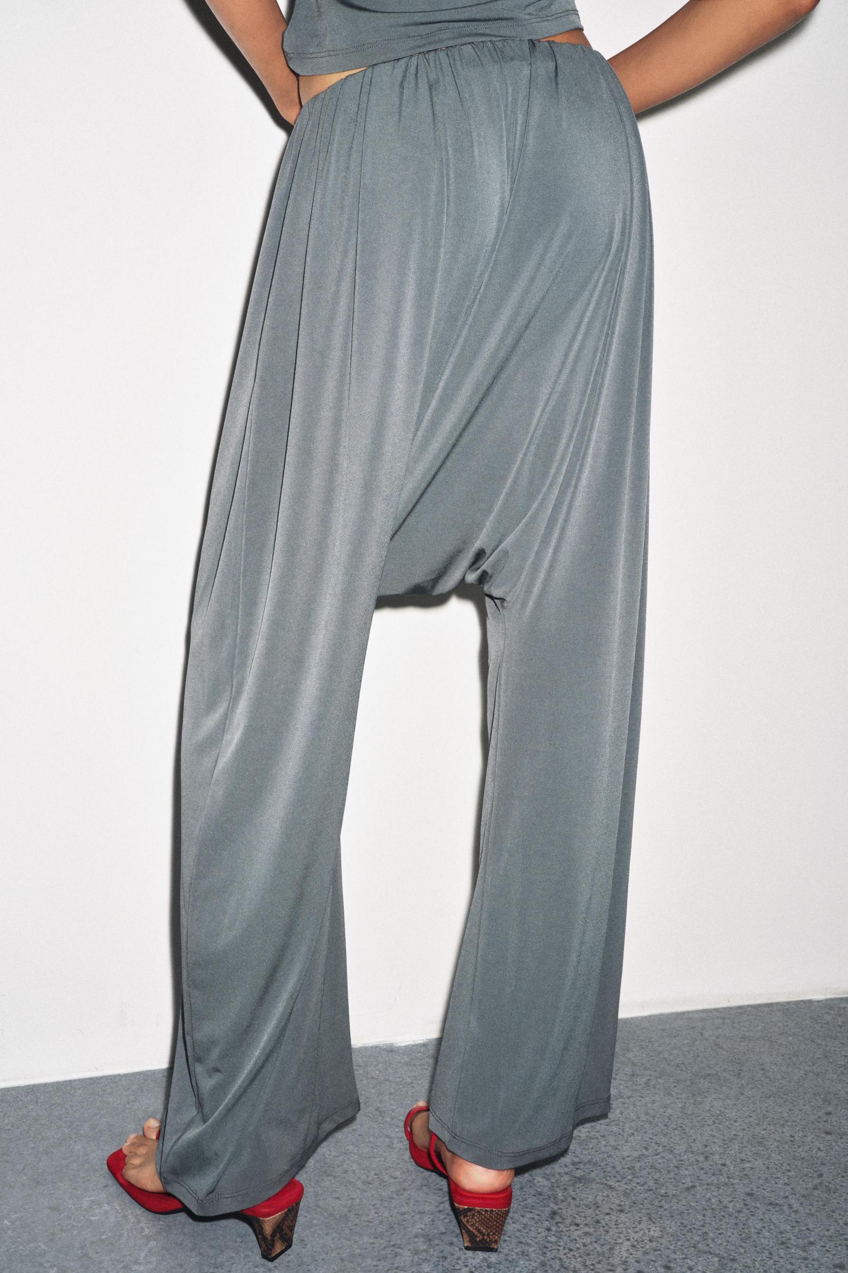 CREPE PANTS Product Image