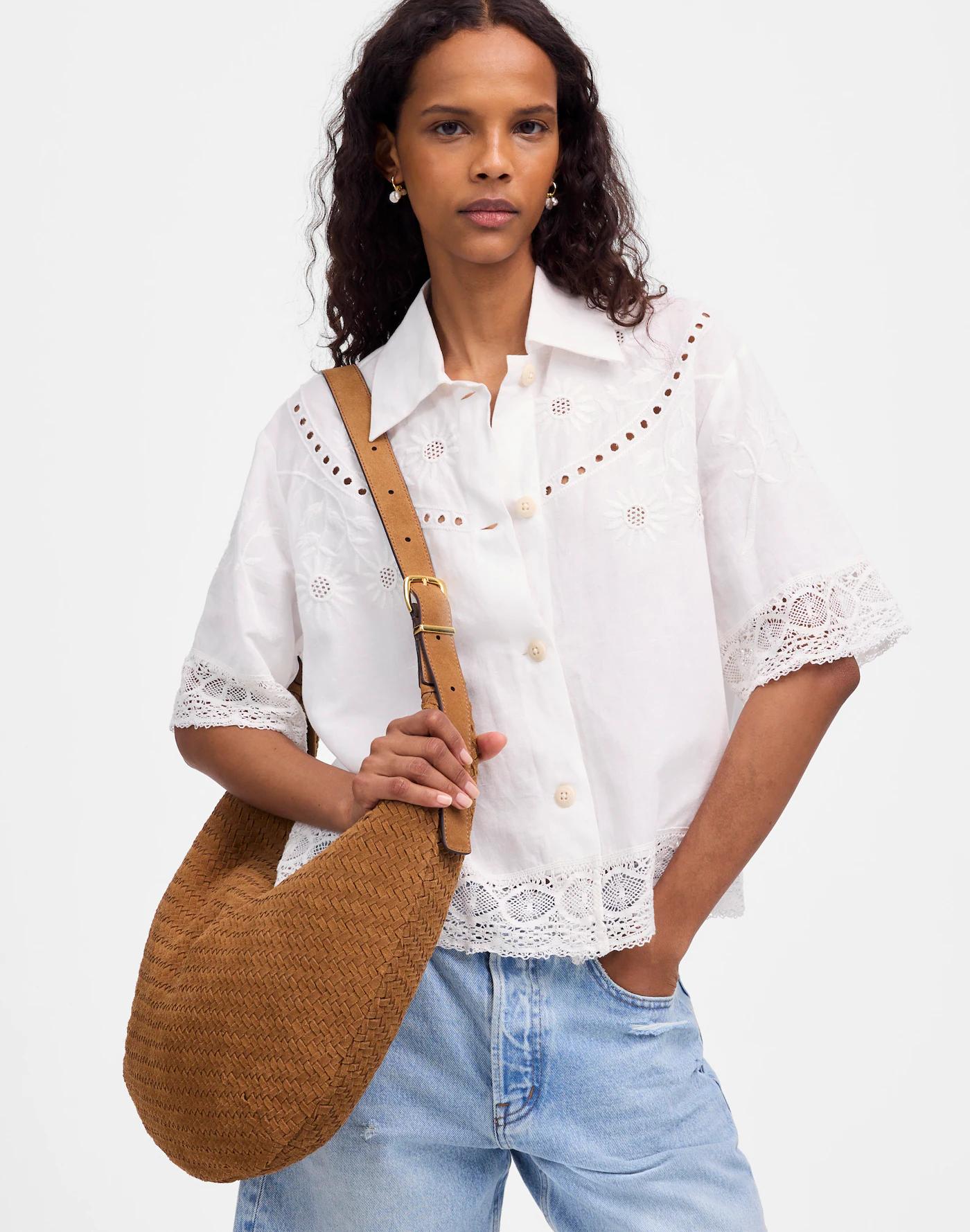 The Essential Curve Shoulder Bag Product Image