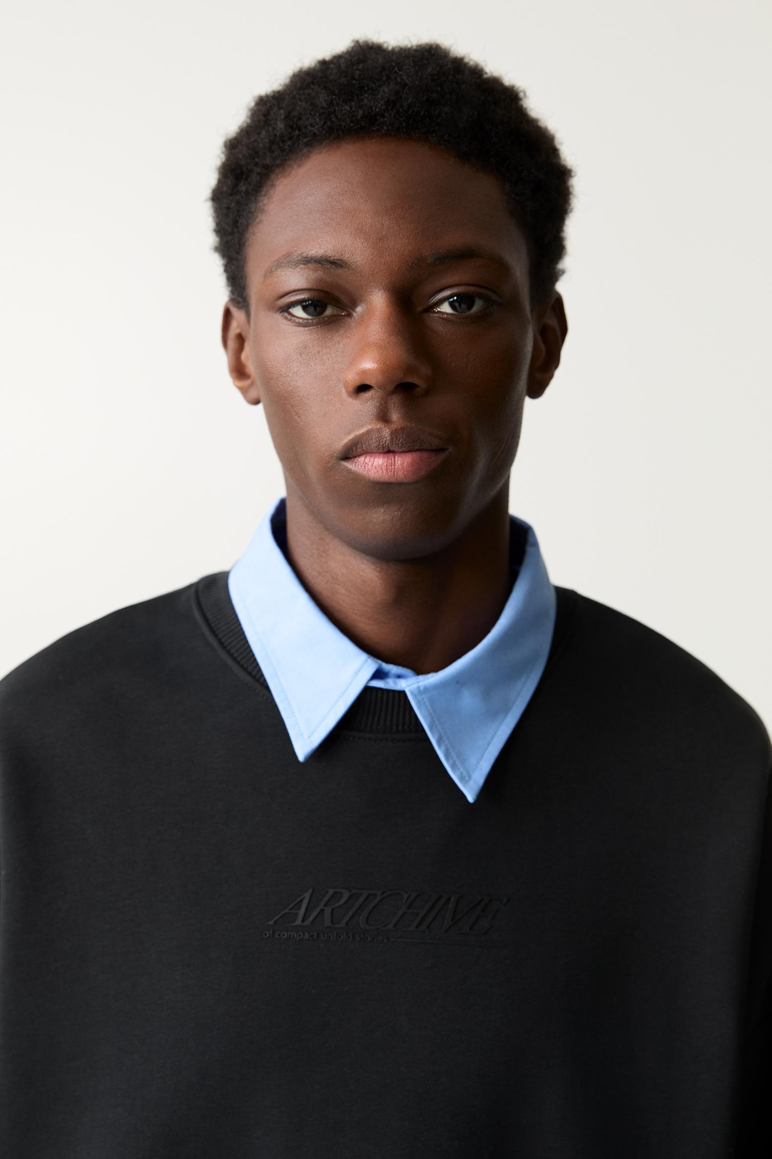 Sweatshirt with seam details Product Image