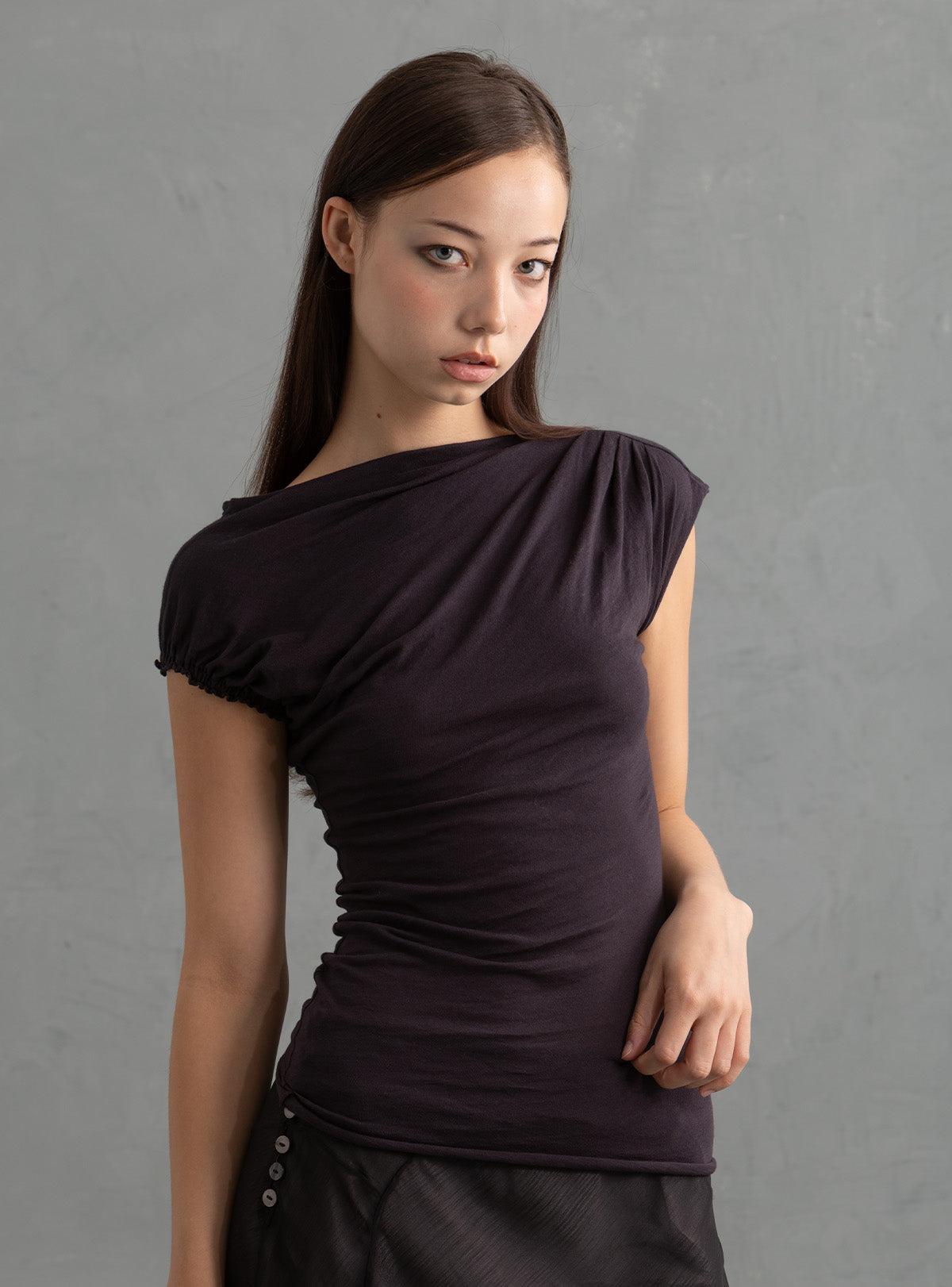 Mochi Top Vintage Black Female Product Image