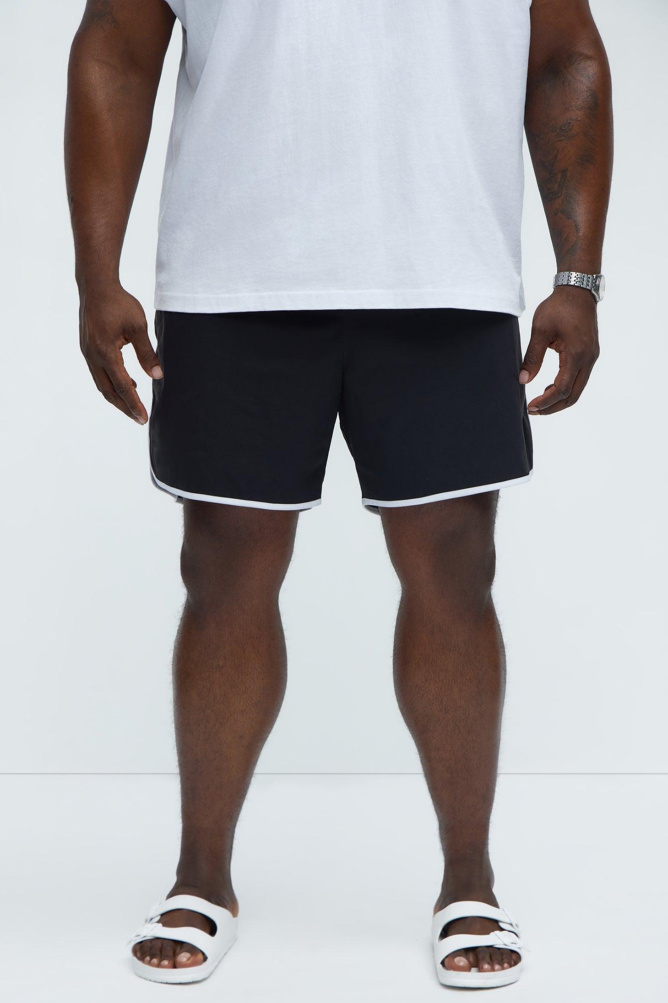 Retro Breeze Swim Mid Trunk - Black Product Image