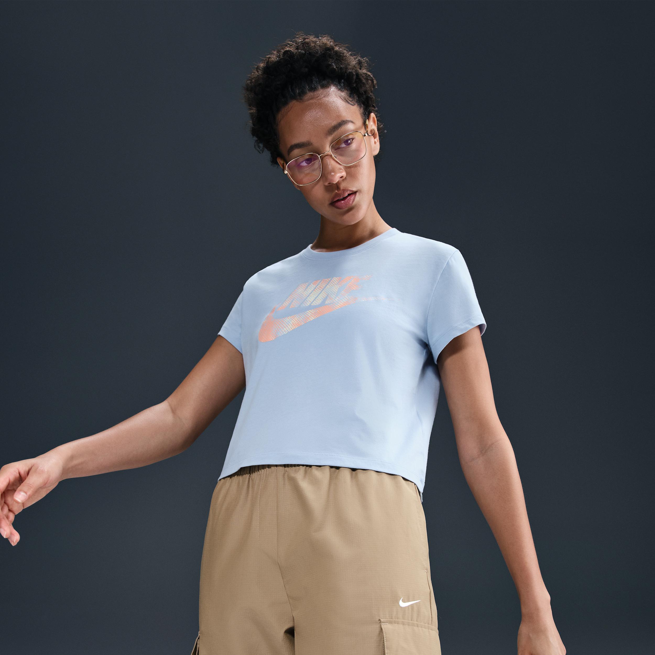 Womens Nike Sportswear T-Shirt | IB8924-440 Product Image