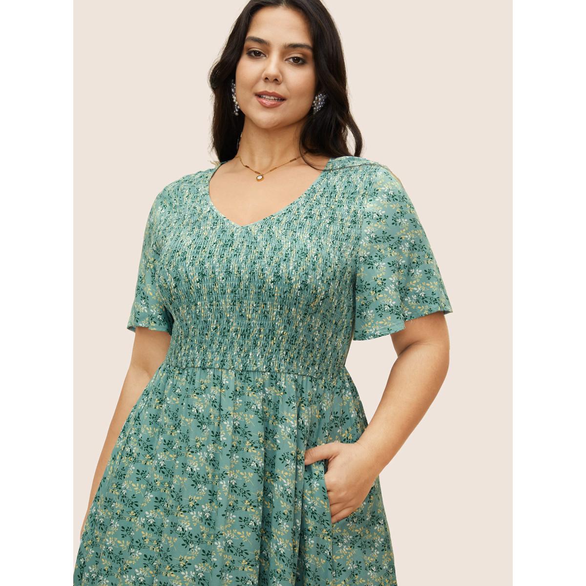 Plus Size Rayon Ditsy Floral V Neck Shirred Dress Mint Women Elegant Shirred V-neck Short sleeve Curvy BloomChic 18-20/2X Product Image