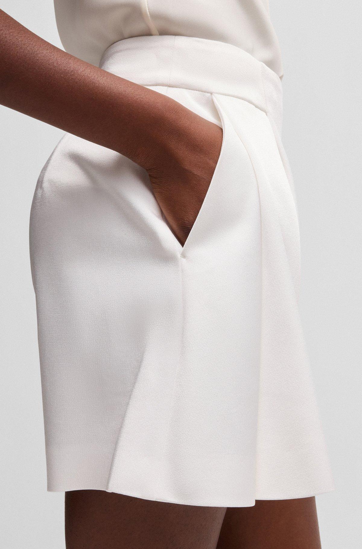 Relaxed-fit shorts with front pleats Product Image