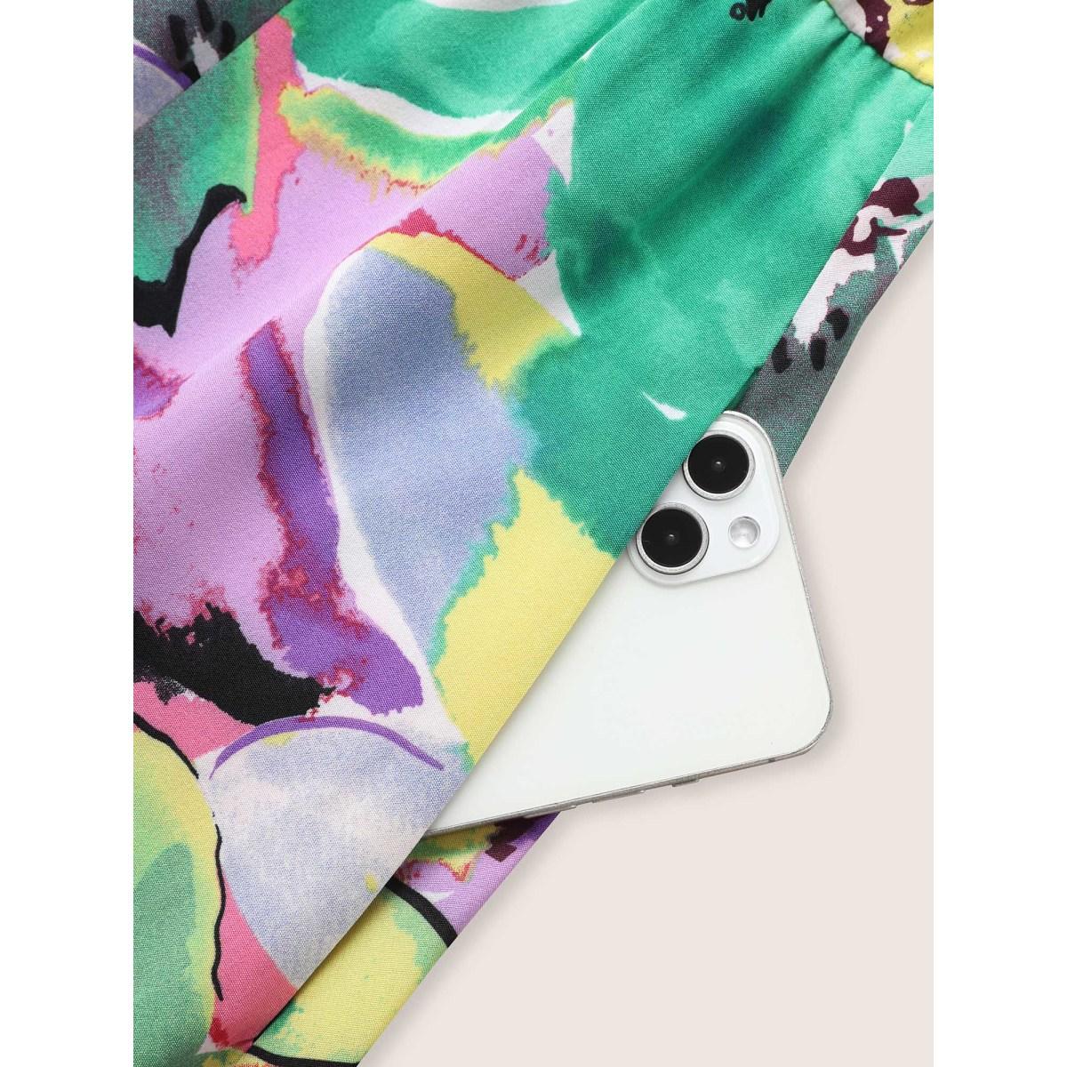 Plus Size Contrast Floral Tiered Ruffle Sleeve Dress Malachitegreen Women Elegant Belted V-neck Short sleeve Curvy BloomChic 28/5X Product Image