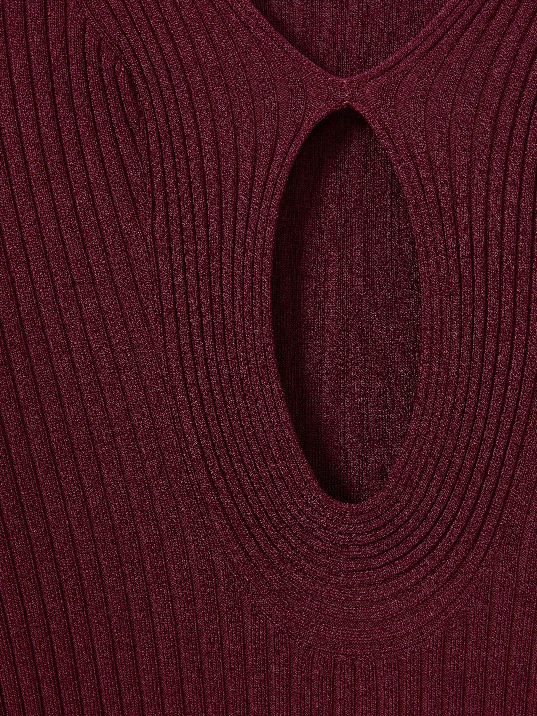 Florere Ribbed Blouson Sleeve Midi Dress in Burgundy Product Image