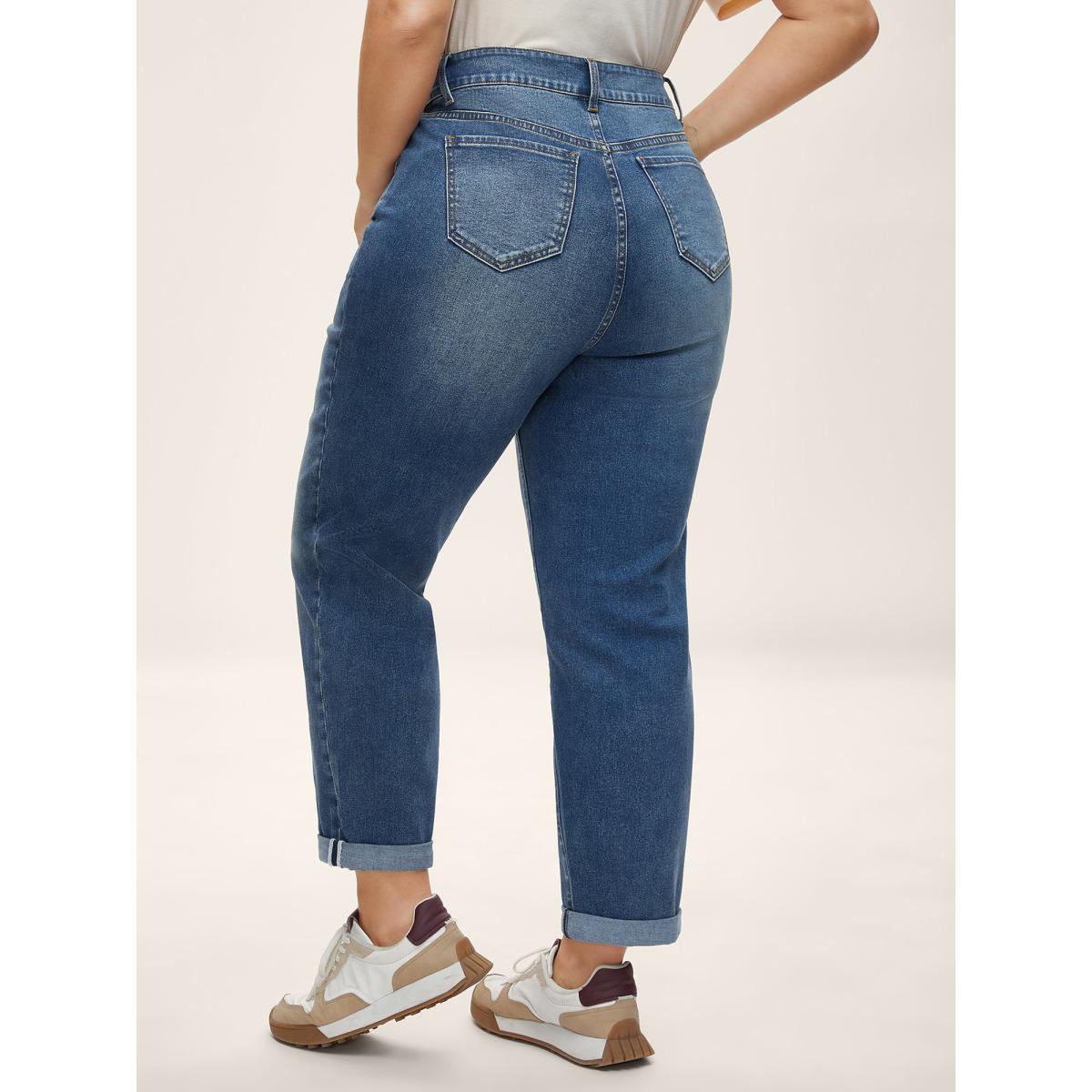Plus Size Classic Pockets Boyfriend Jeans Women Midblue Leisure High stretch Slanted pocket Jeans BloomChic 28/5X Product Image