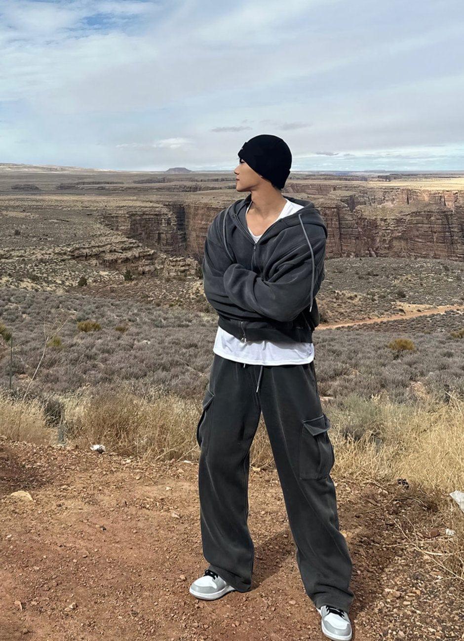 RT No. 11925 DARK GRAY ZIP-UP HOODIE & WIDE SWEATPANTS Product Image