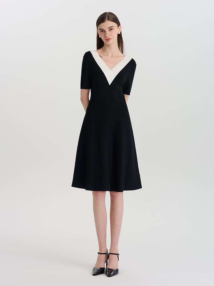 Contrast V-Neck Slim Knitted Women Midi Dress Product Image