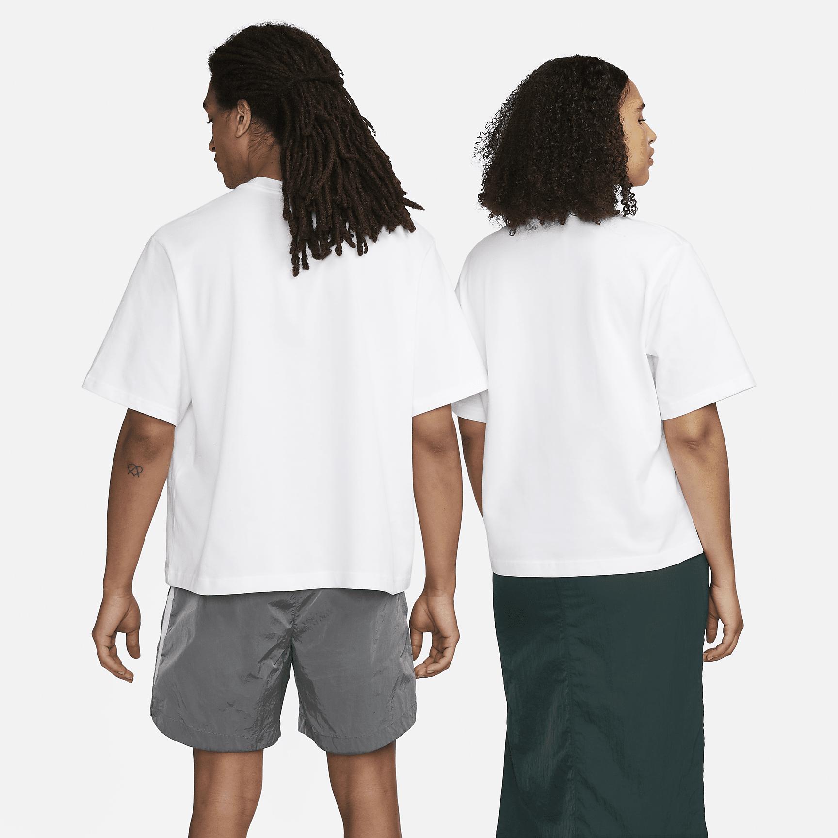 Nike Sportswear Essential Women's Boxy T-Shirt Product Image