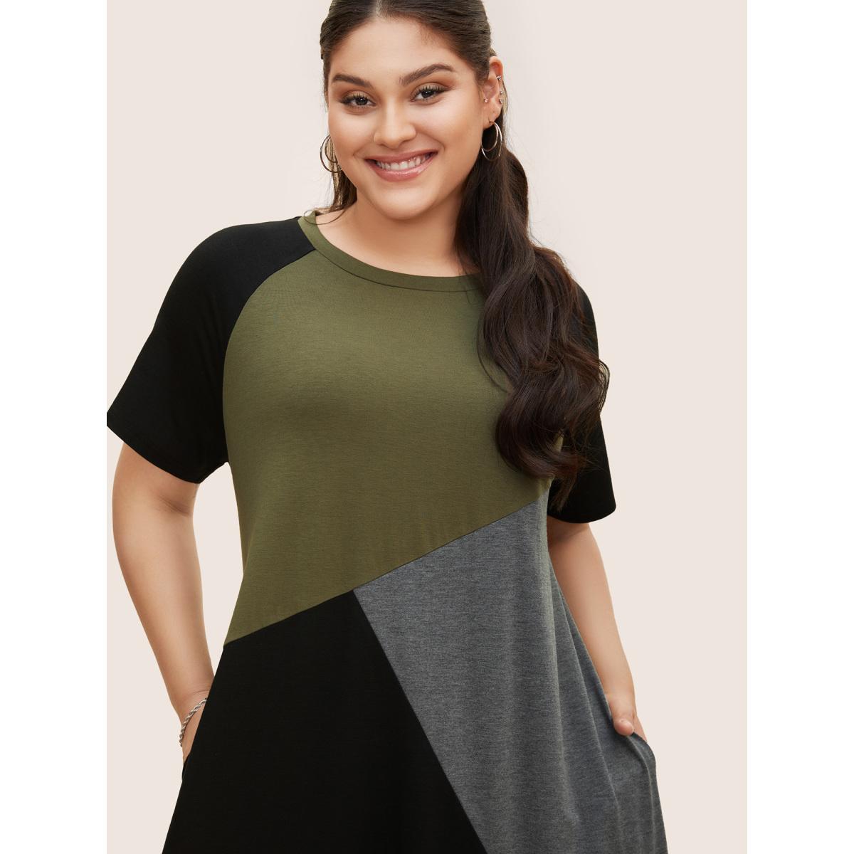 Plus Size Round Neck Colorblock Contrast Raglan Sleeve Dress Black Women Casual Contrast Round Neck Short sleeve Curvy BloomChic 18-20/2X Product Image