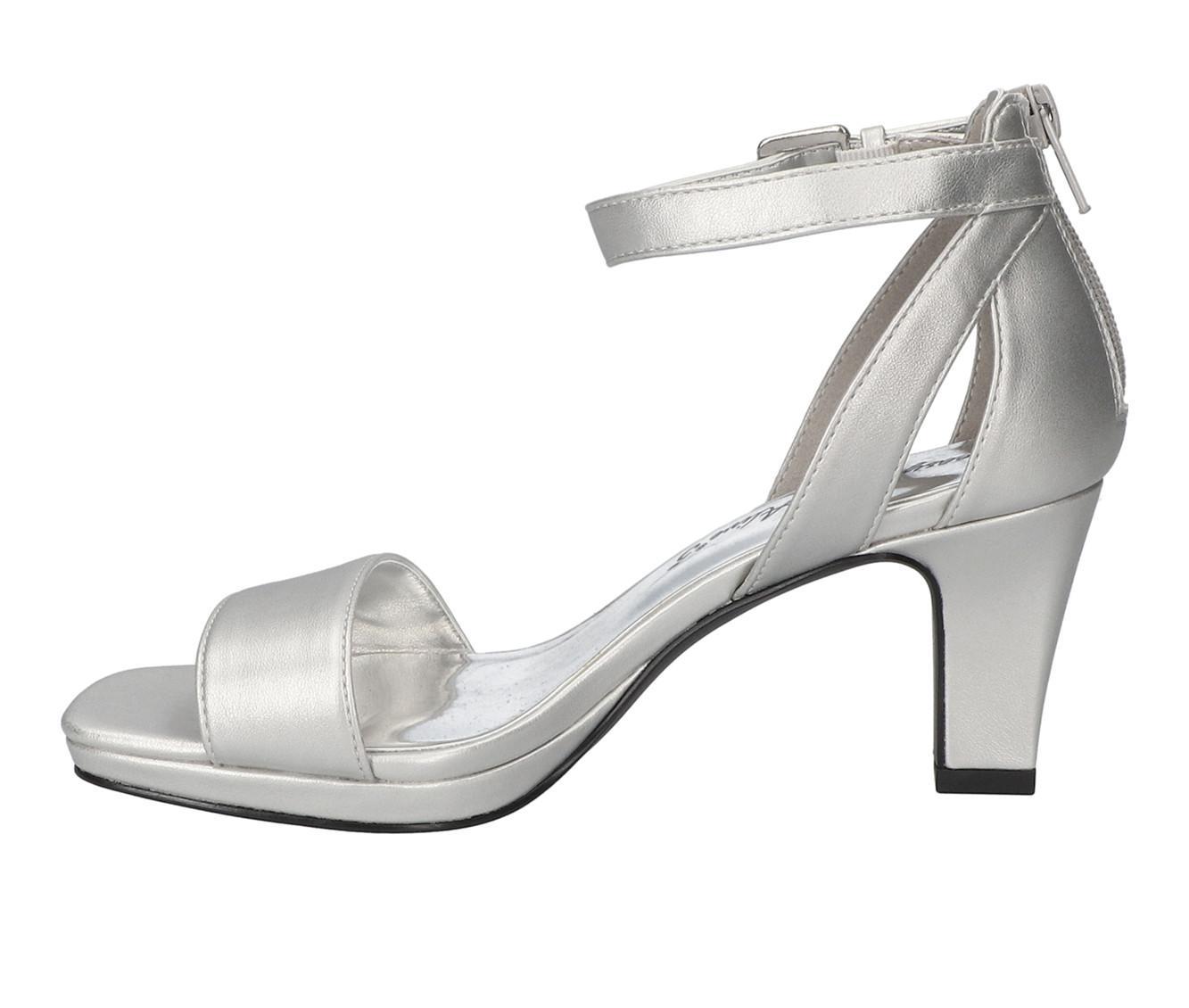 Women's Easy Street Ro Pumps Product Image