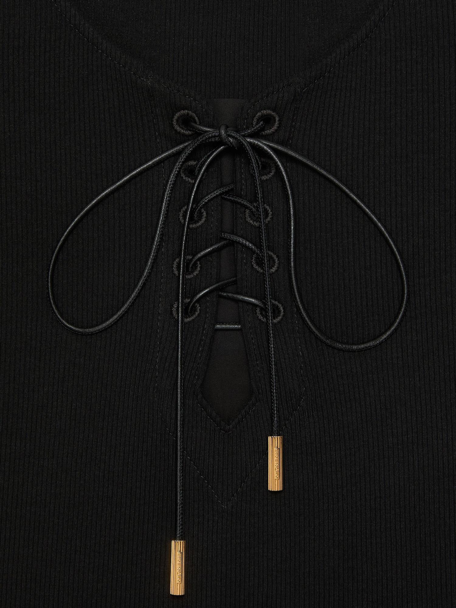 Slim fit jeans in denim with yoke Product Image