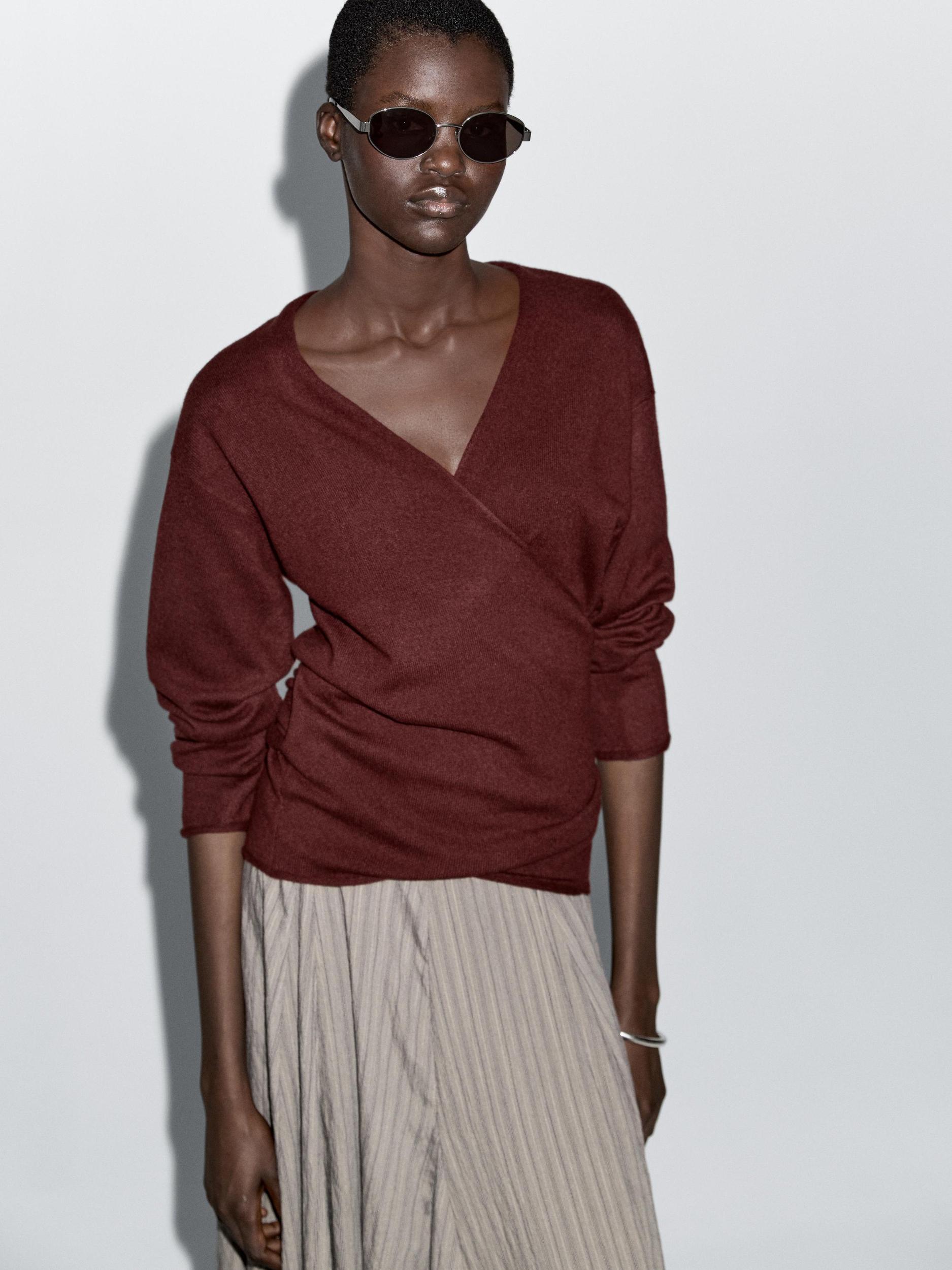 100% wool double-breasted cardigan Product Image