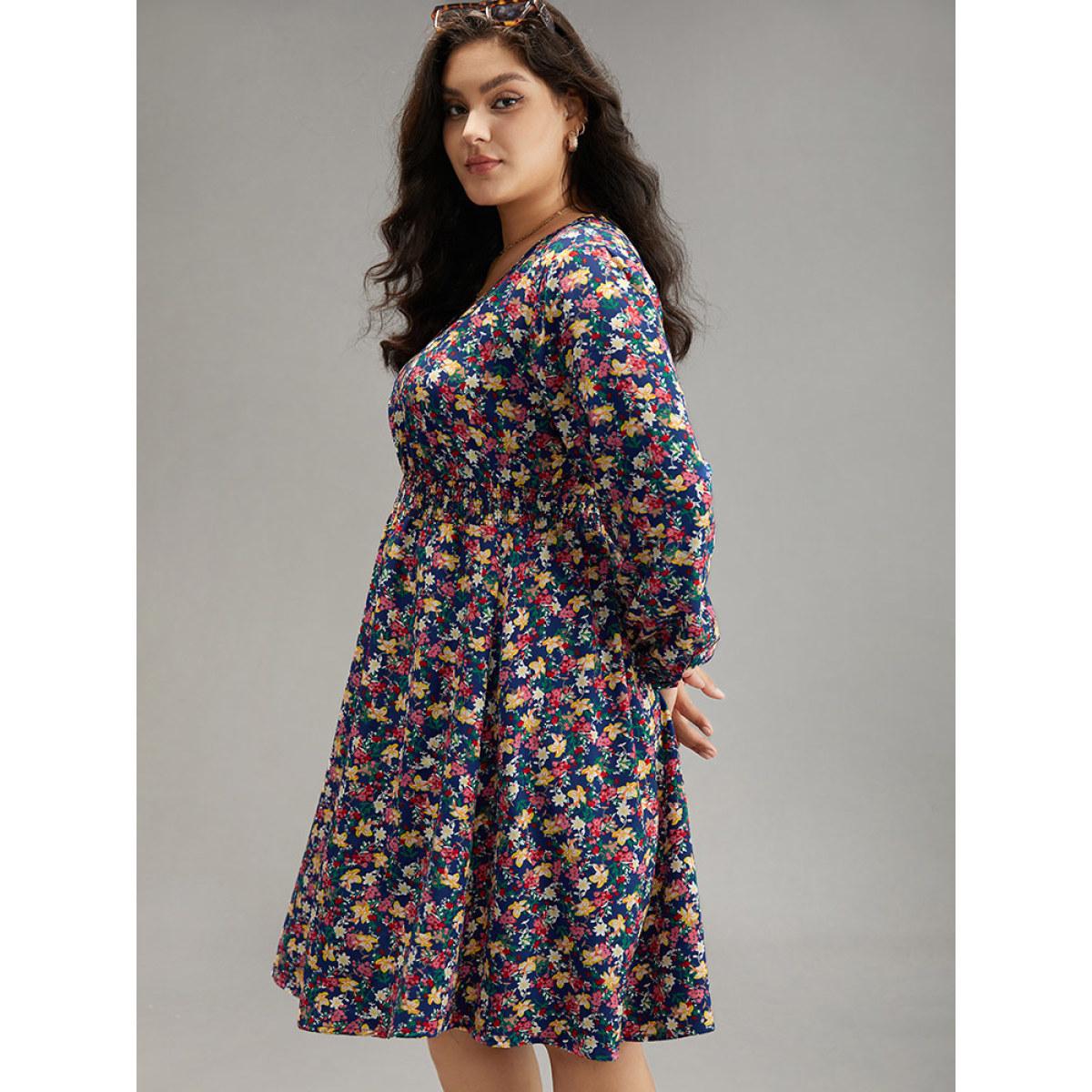 Plus Size Ditsy Floral Shirred Knee Dress DarkBlue Women Elegant Printed V-neck Long Sleeve Curvy Knee Dress BloomChic 18-20/2X Product Image