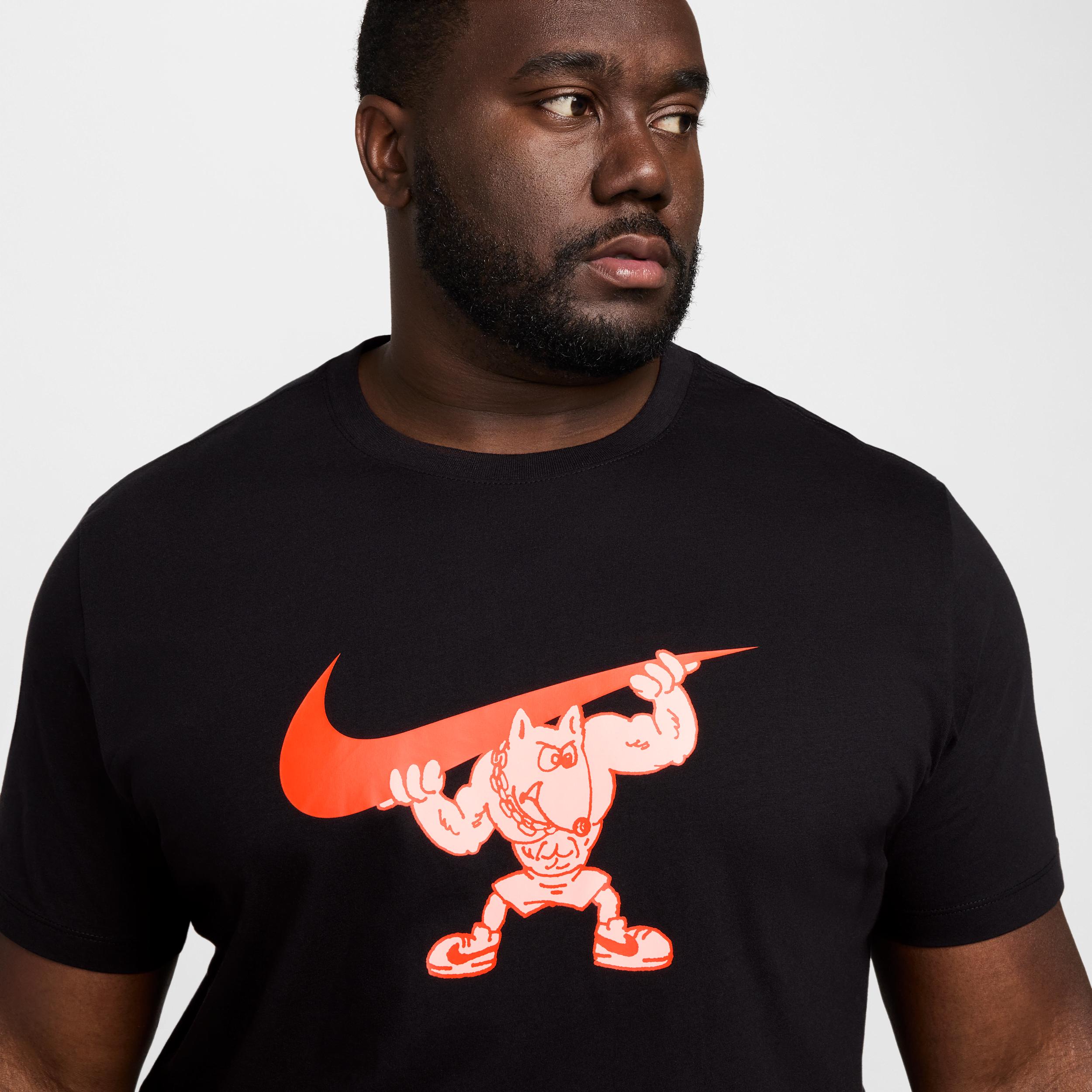 Nike Men's Fitness T-Shirt Product Image