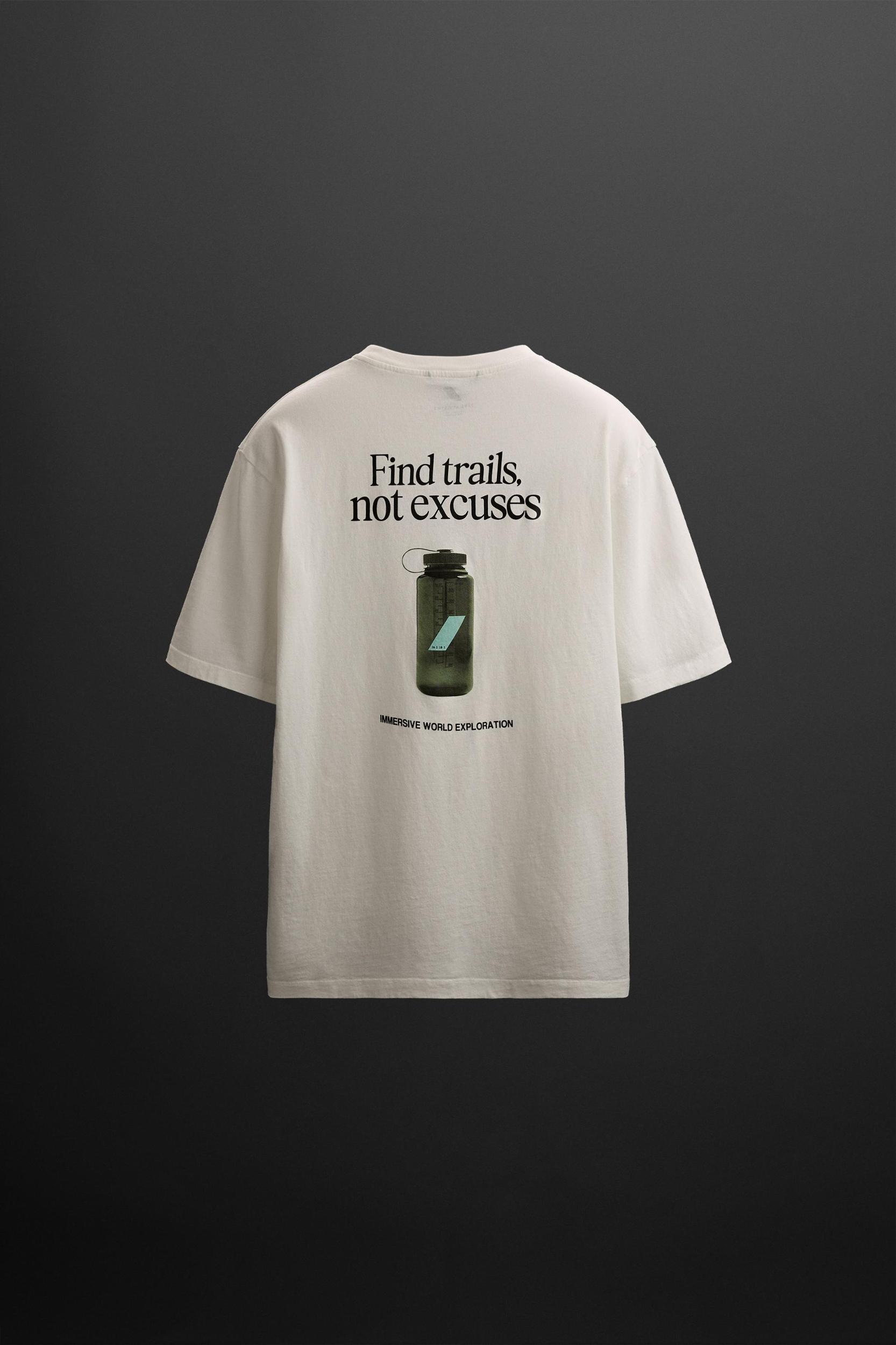 GRAPHIC PRINT T-SHIRT Product Image