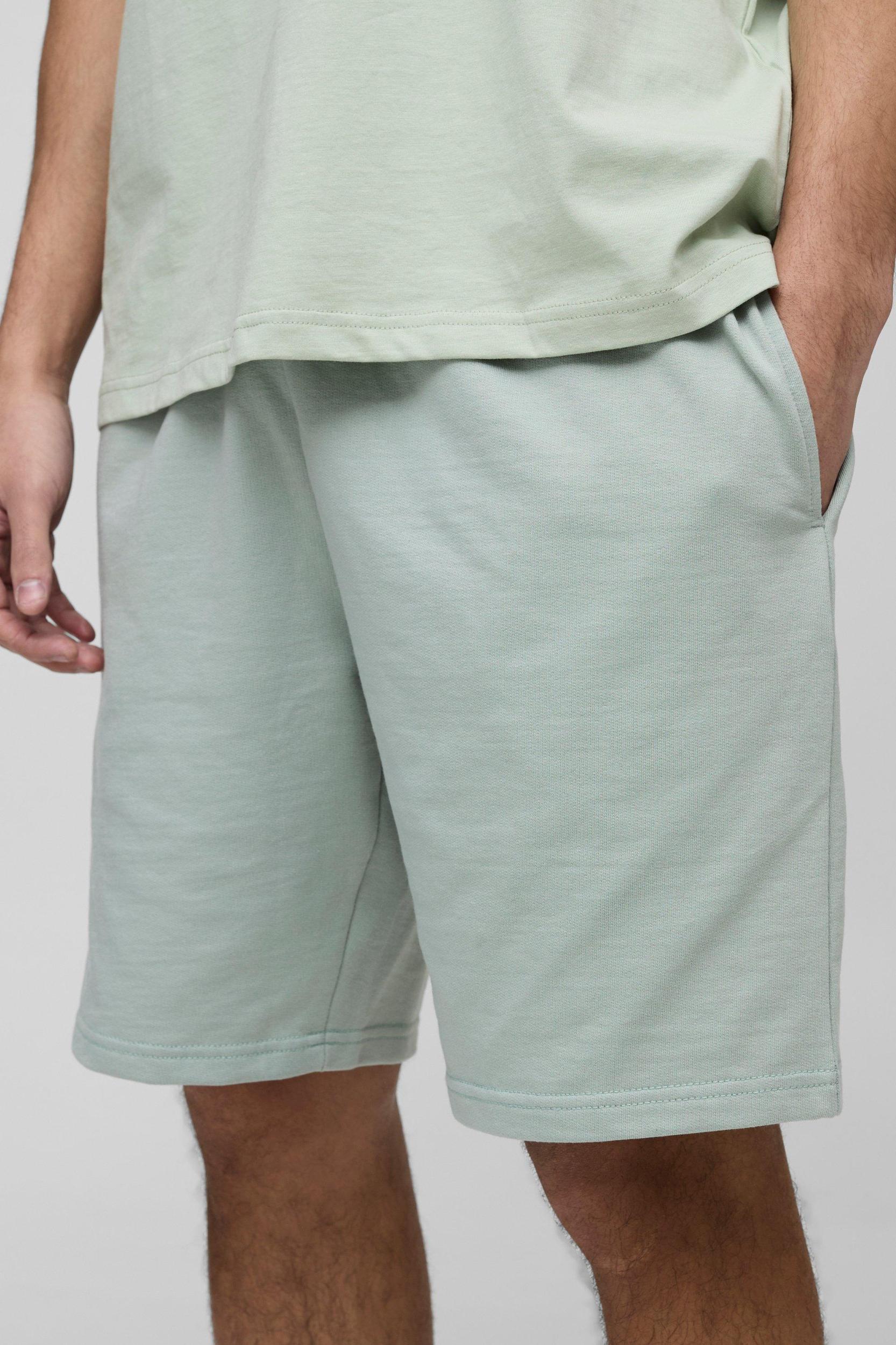 260GSM Loopback Basic Relaxed Fit Mid Length Shorts | boohooMAN USA Product Image