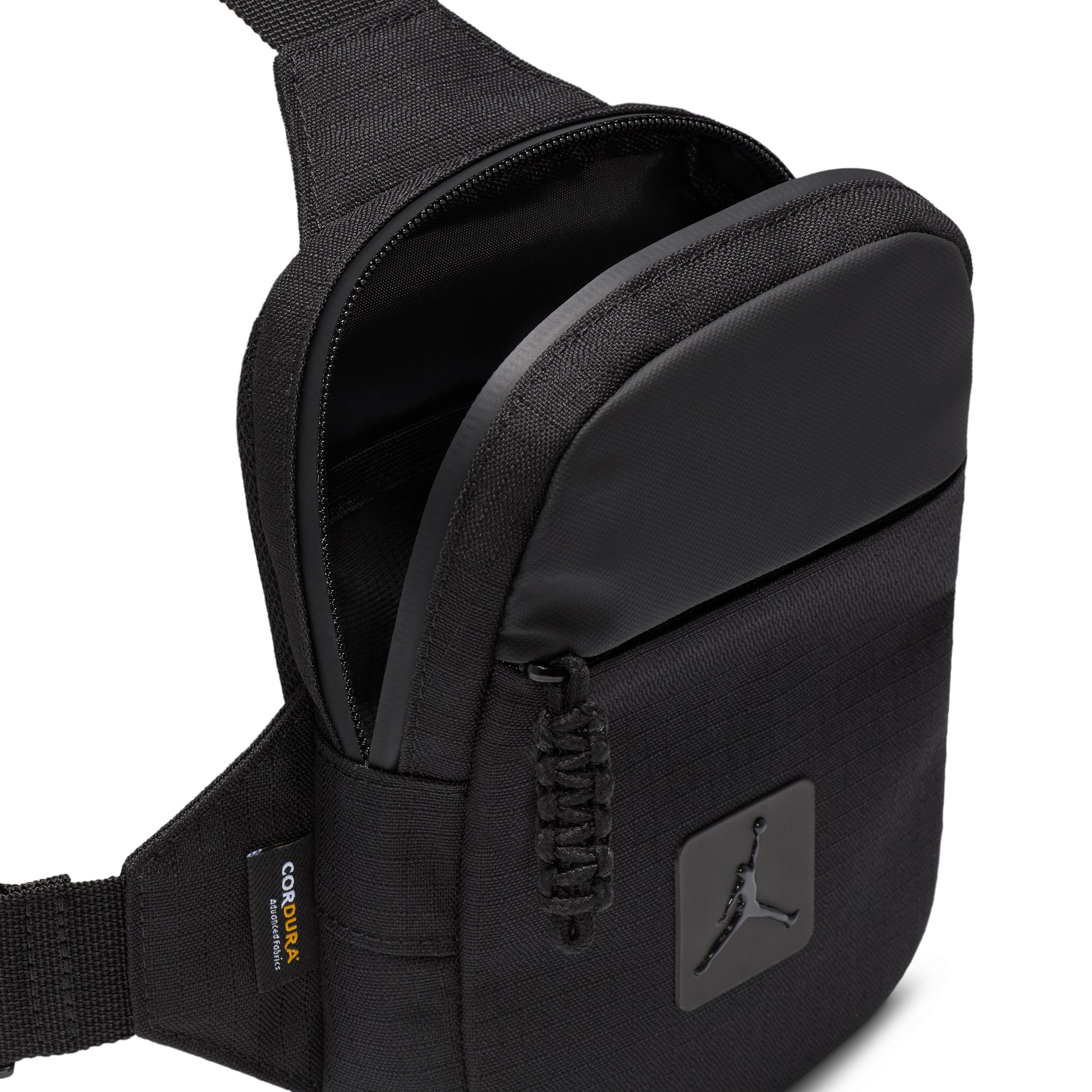 Mens Jordan Hip Bag (1L) | MA9041-023 Product Image