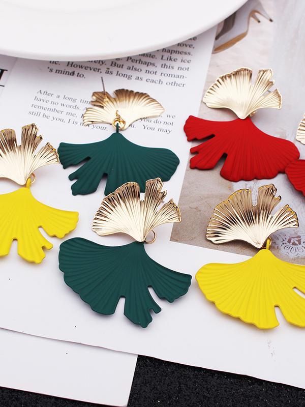 Geometric Leaves Shape Drop Earrings Product Image