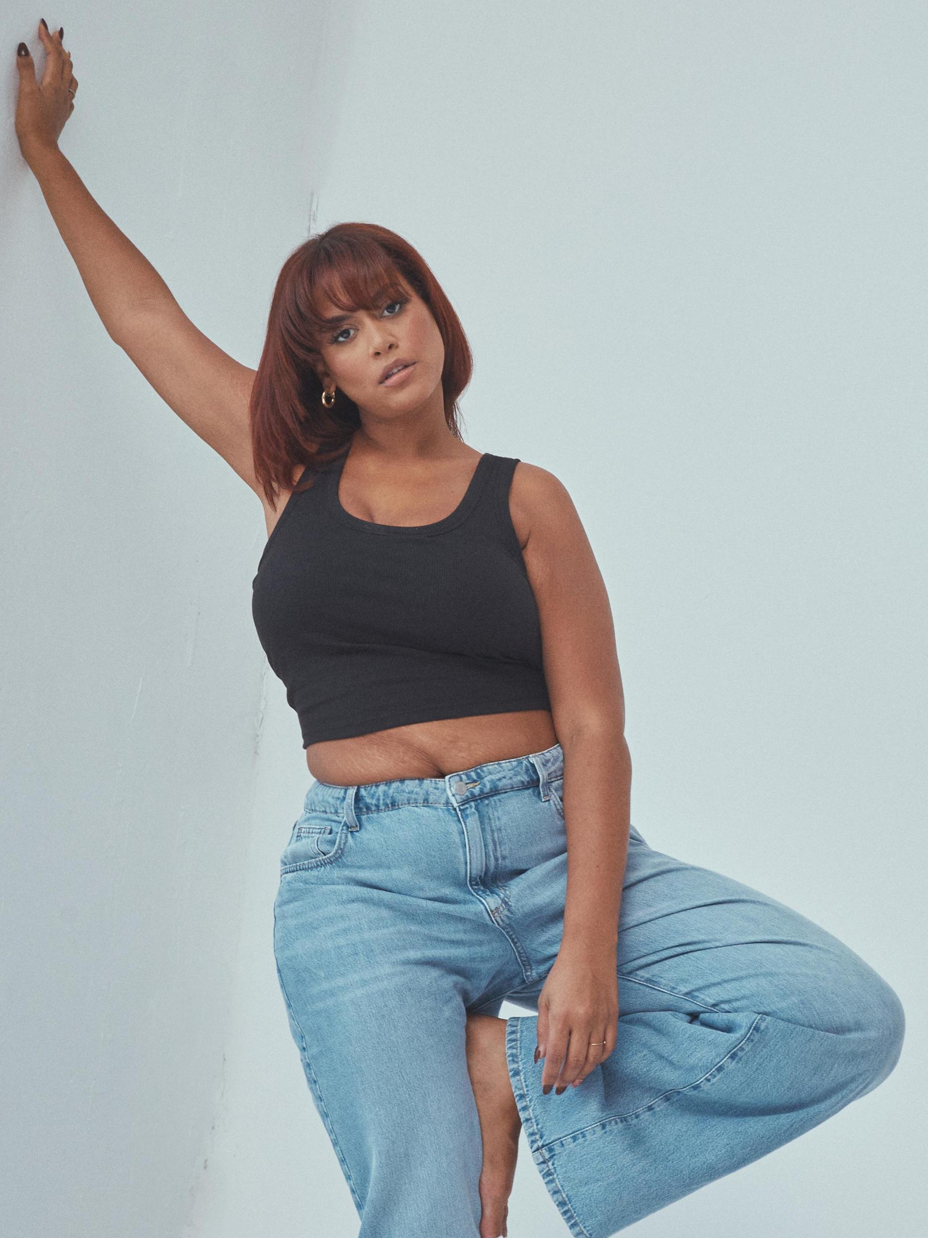 Bamboo Scoop Neck Brami Tank (Crop) Product Image