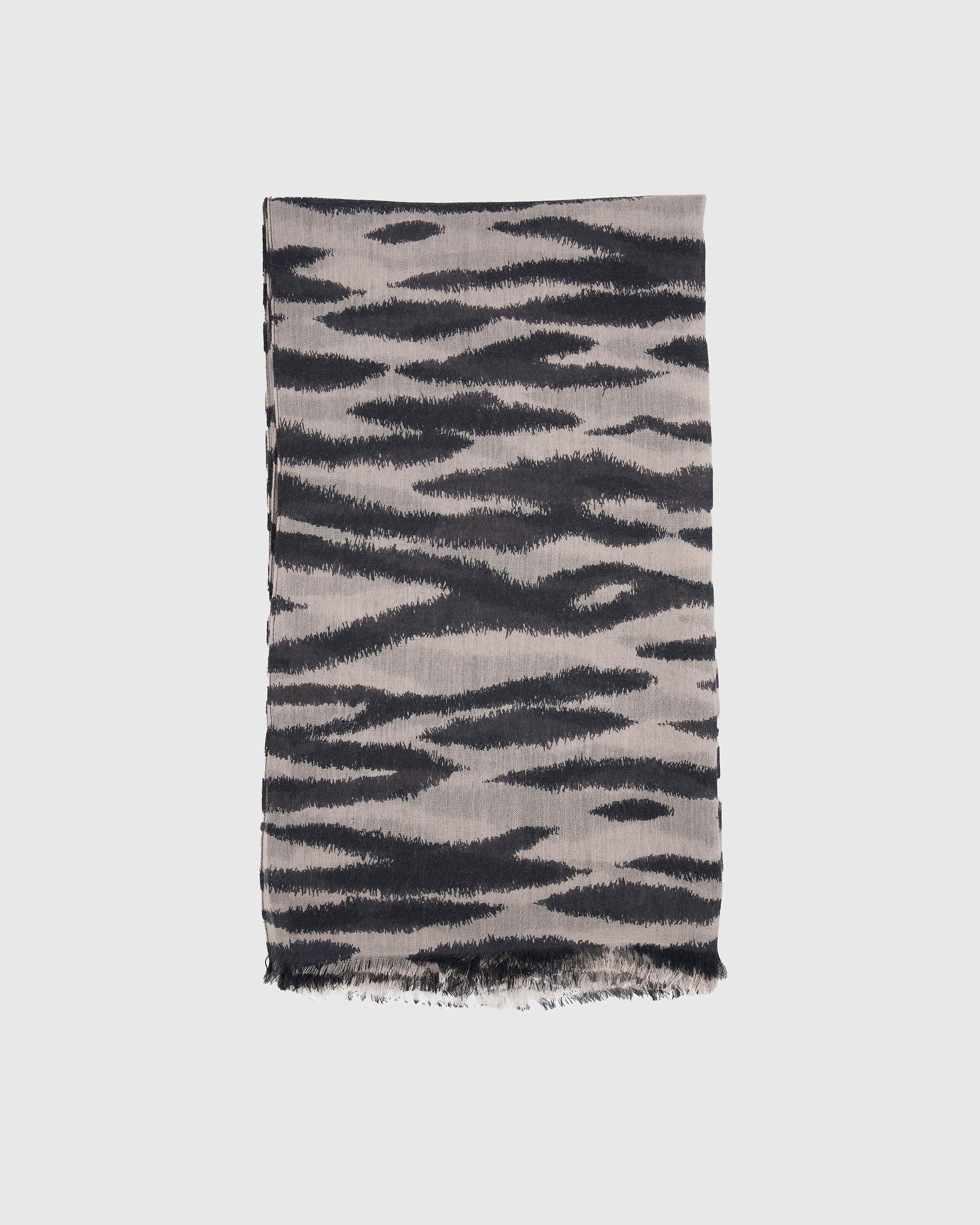Quince | Women's Featherweight Wool Cashmere Frayed Edge Scarf Product Image