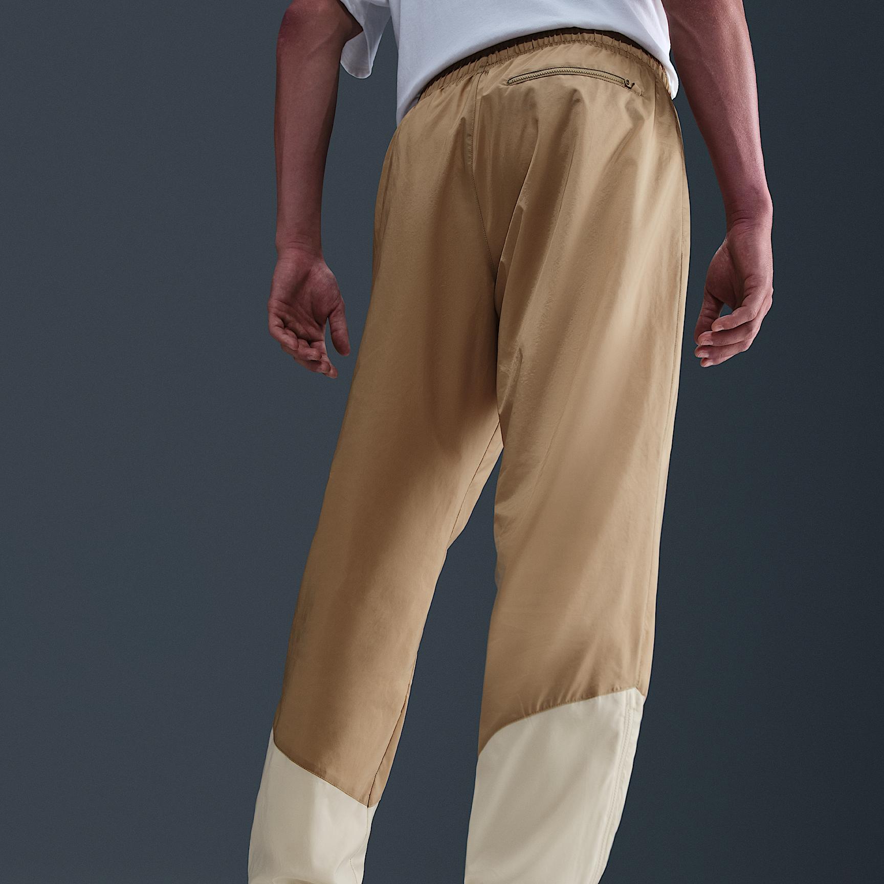 Nike Men's Windrunner Woven Lined Pants Product Image