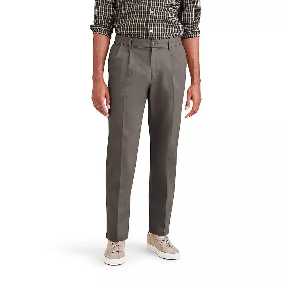 Men's Dockers Signature Iron Free Stain Defender Classic-Fit Khaki Pleated Pants,  Product Image