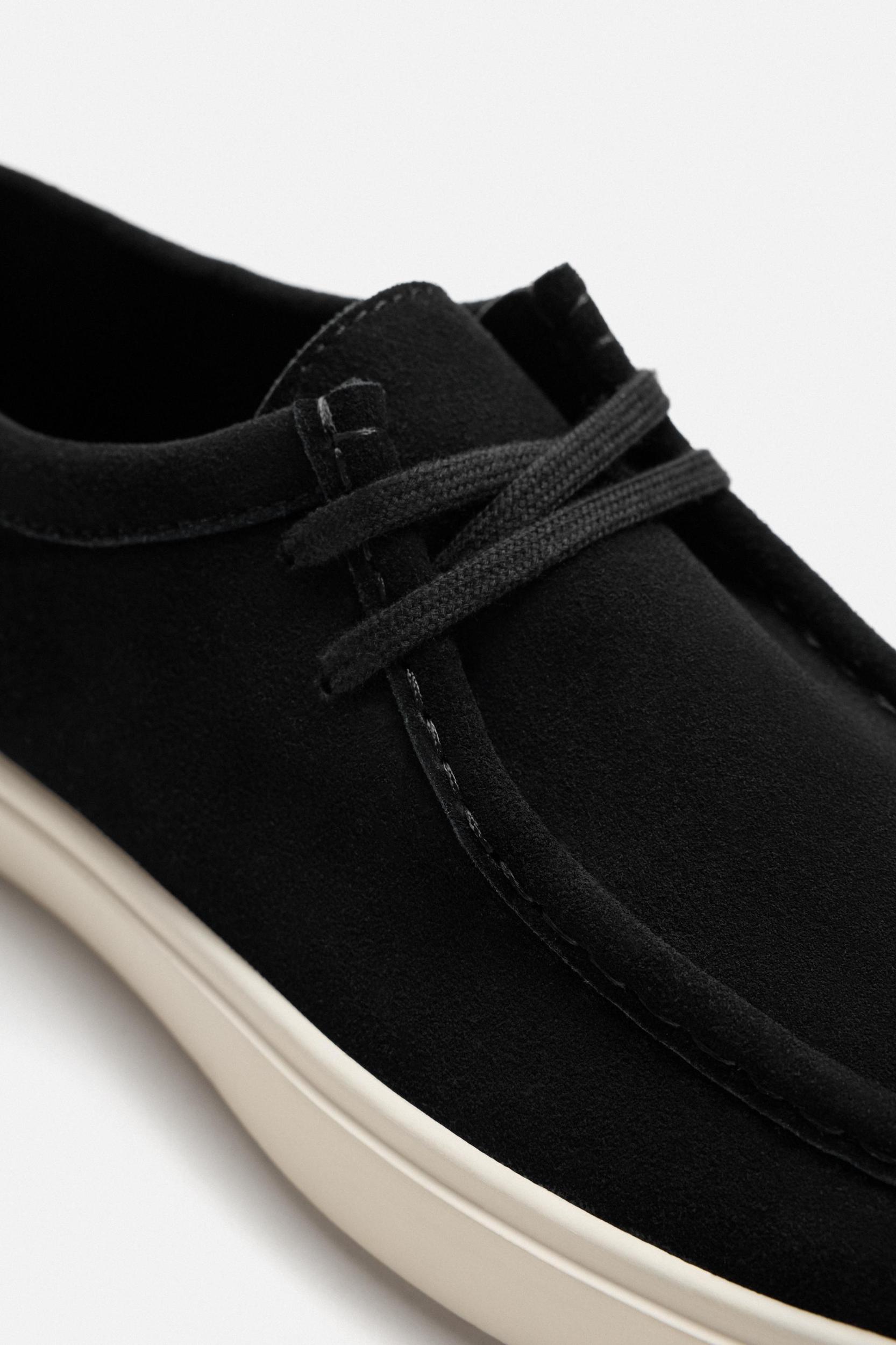 CASUAL LEATHER SHOES Product Image