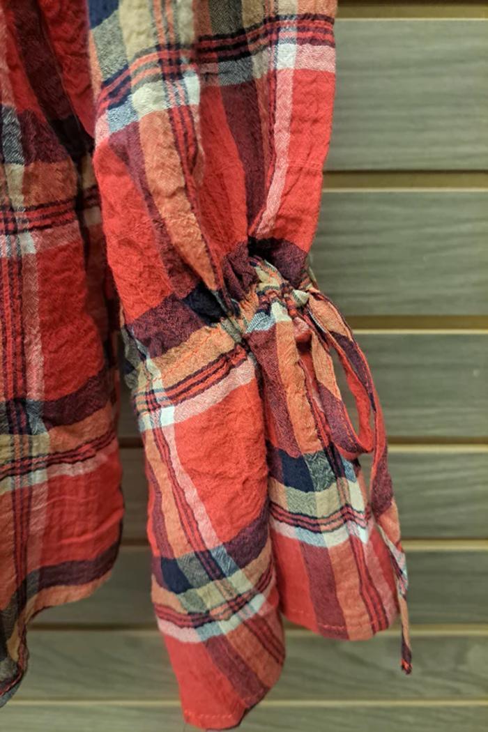 Red plaid tie sleeve V neck Product Image