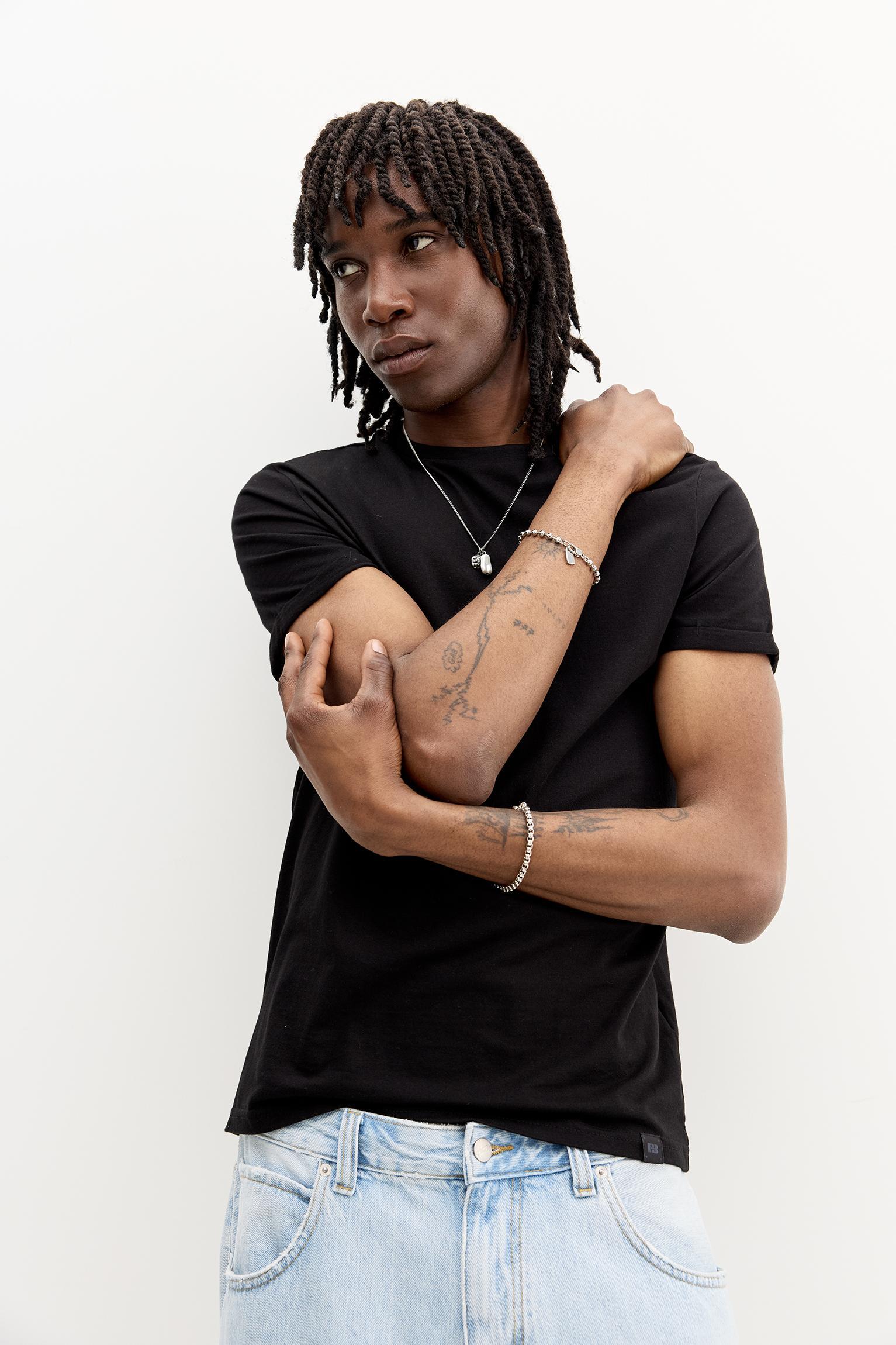 Basic muscle fit T-shirt Product Image