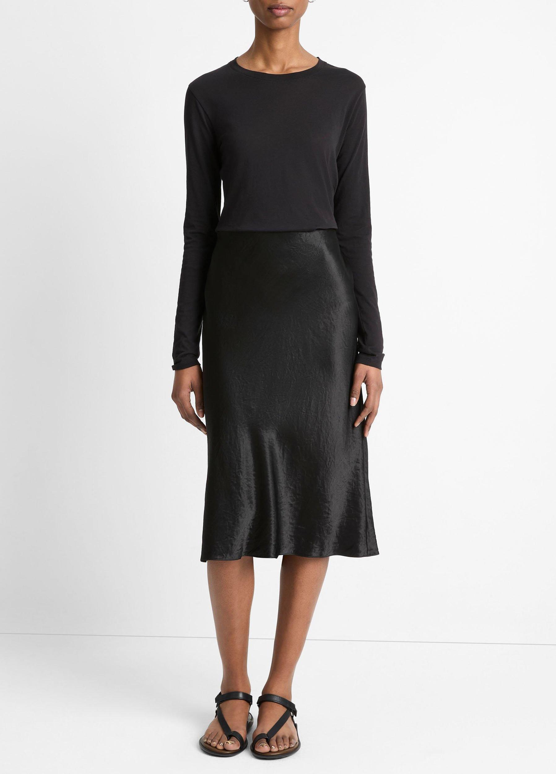 Essential Long Sleeve Crew Neck T-Shirt Product Image