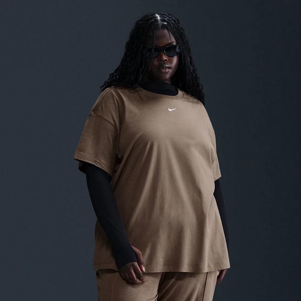 Plus Size Nike Sportswear Essential Tee, Women's, Size: 2XL, Mink Brown Product Image