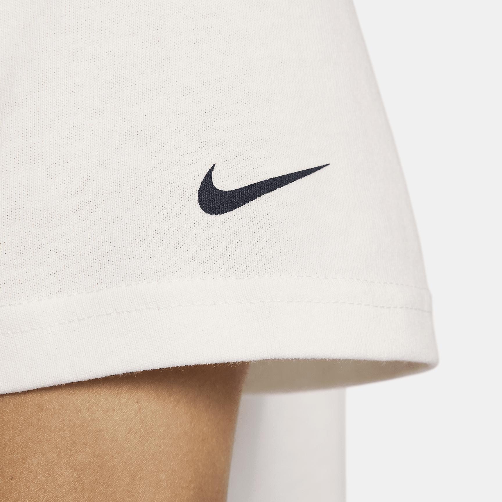USA Premium Essential Men's Nike T-Shirt Product Image