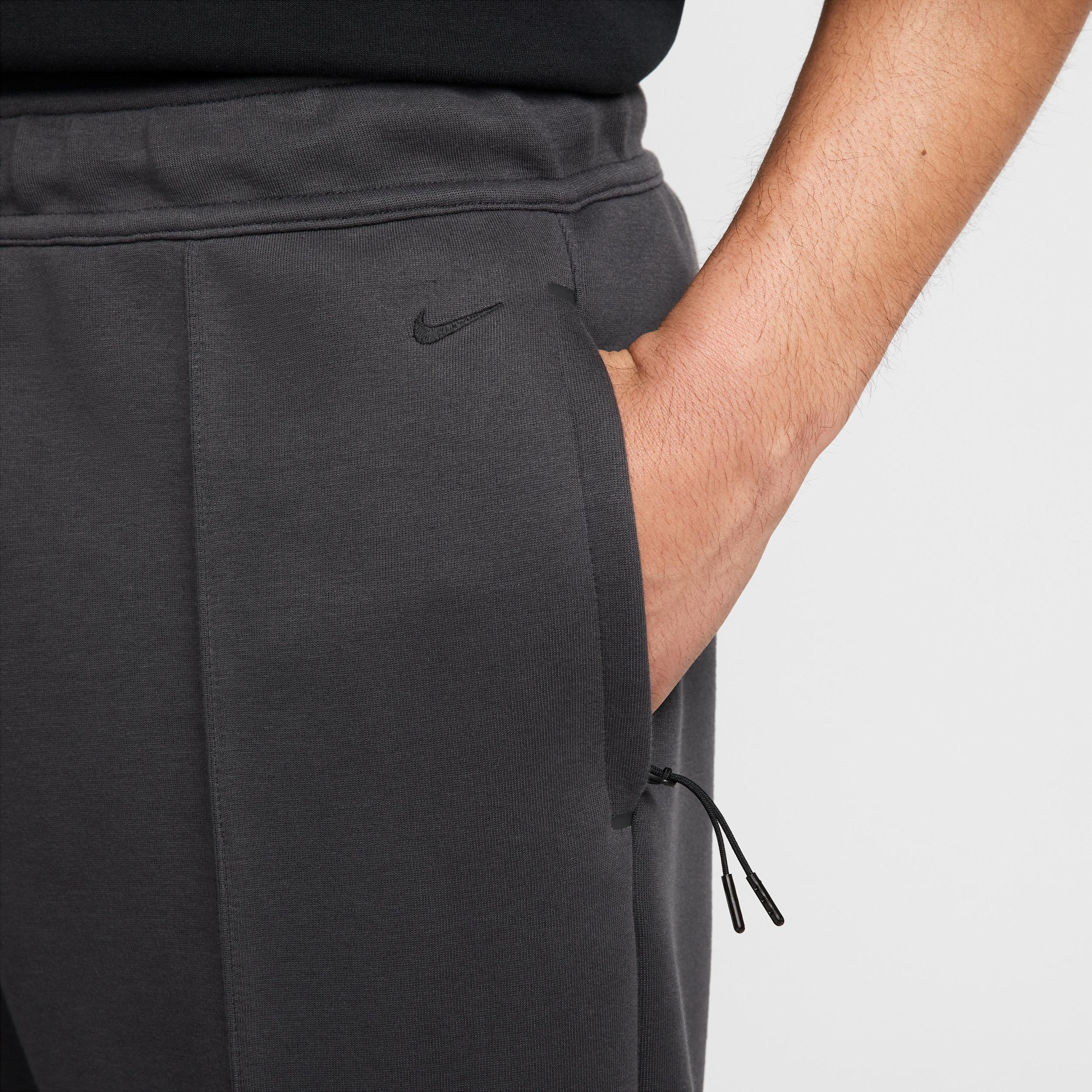 Nike Men's Tech Wide-Leg Fleece Pants Product Image