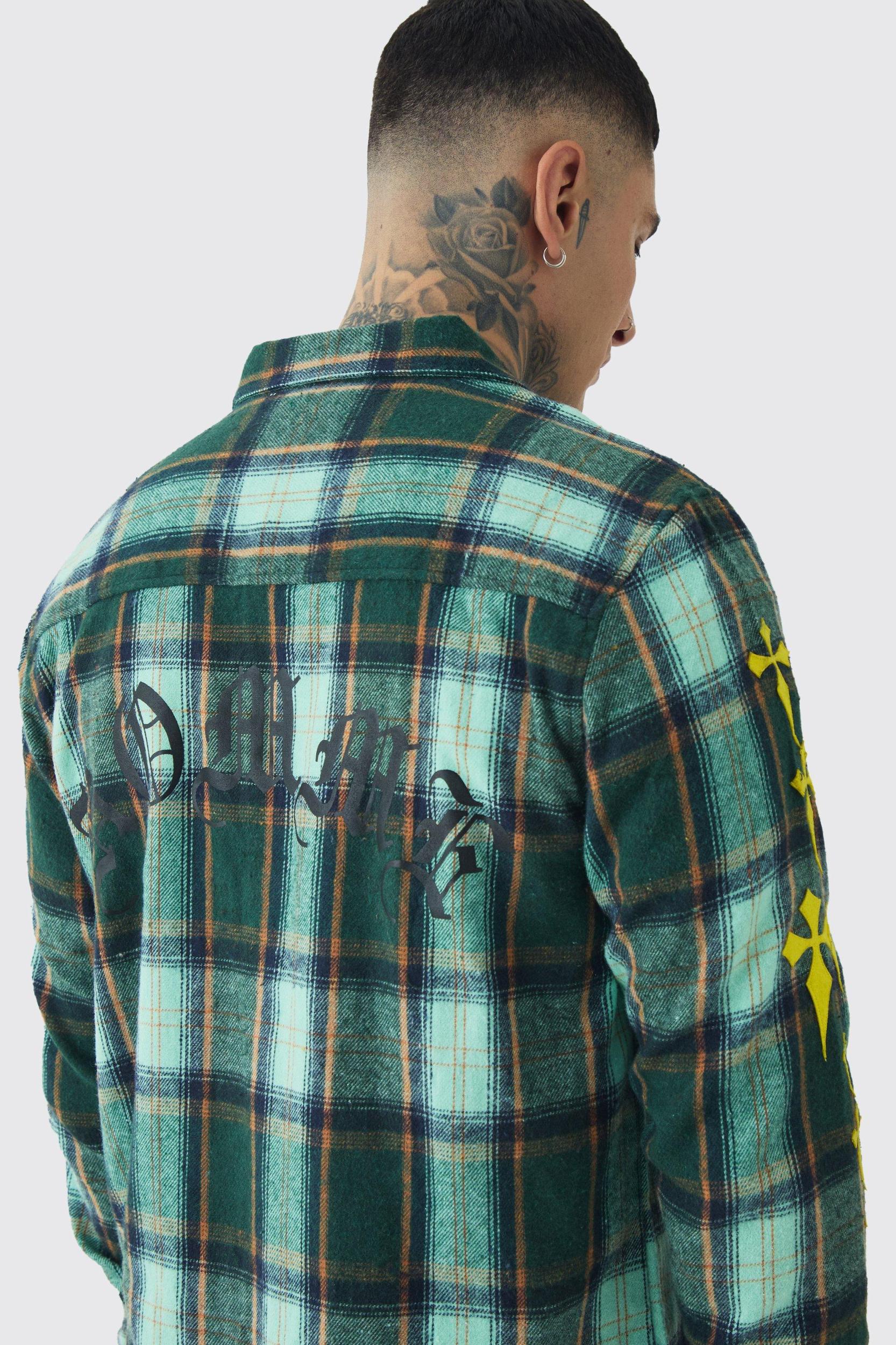 Tall Cross Applique Regular Fit PlaidShirt in Green | boohooMAN USA Product Image