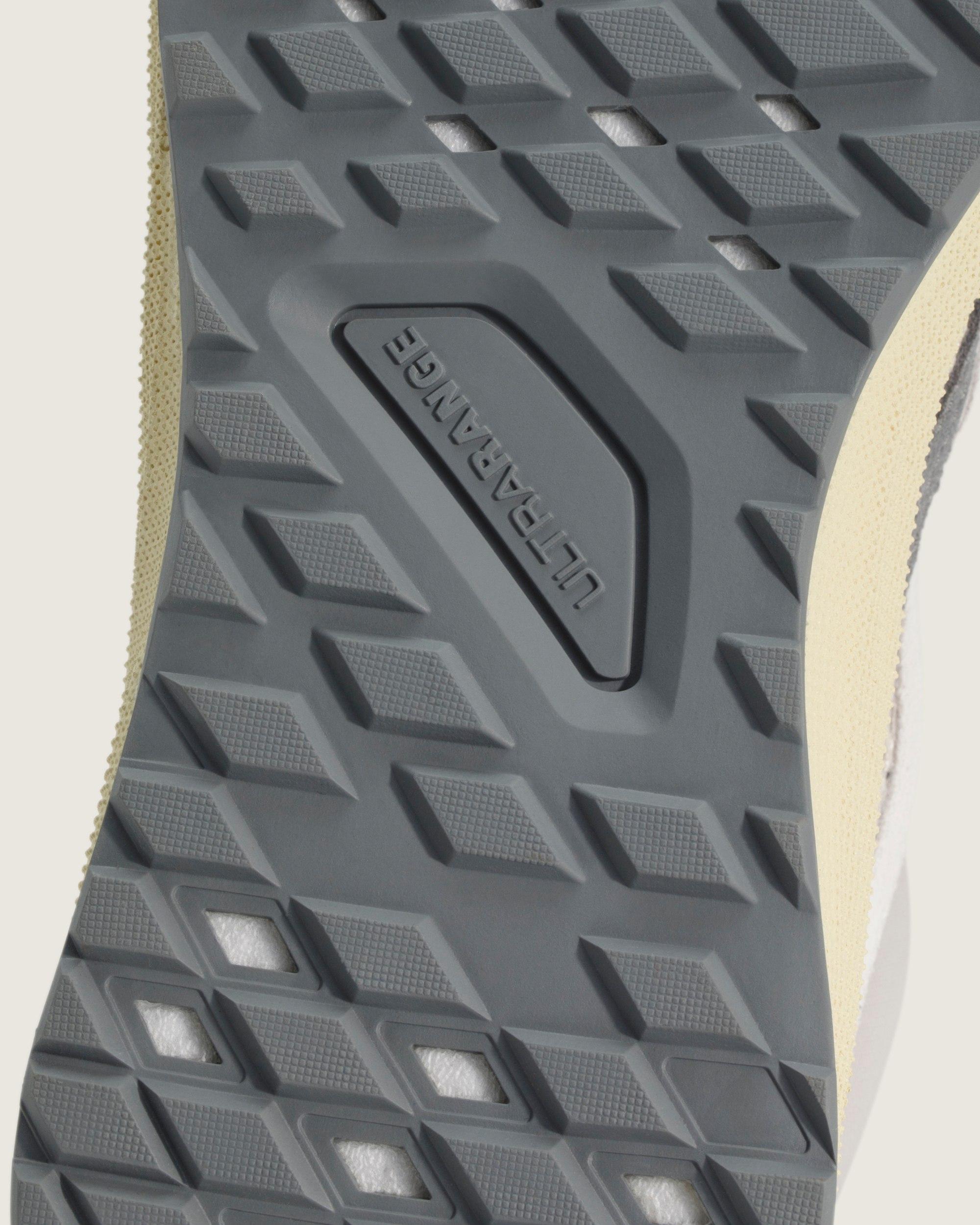 UltraRange Neo 2.0 Shoe in Frost Grey| Vans US Product Image