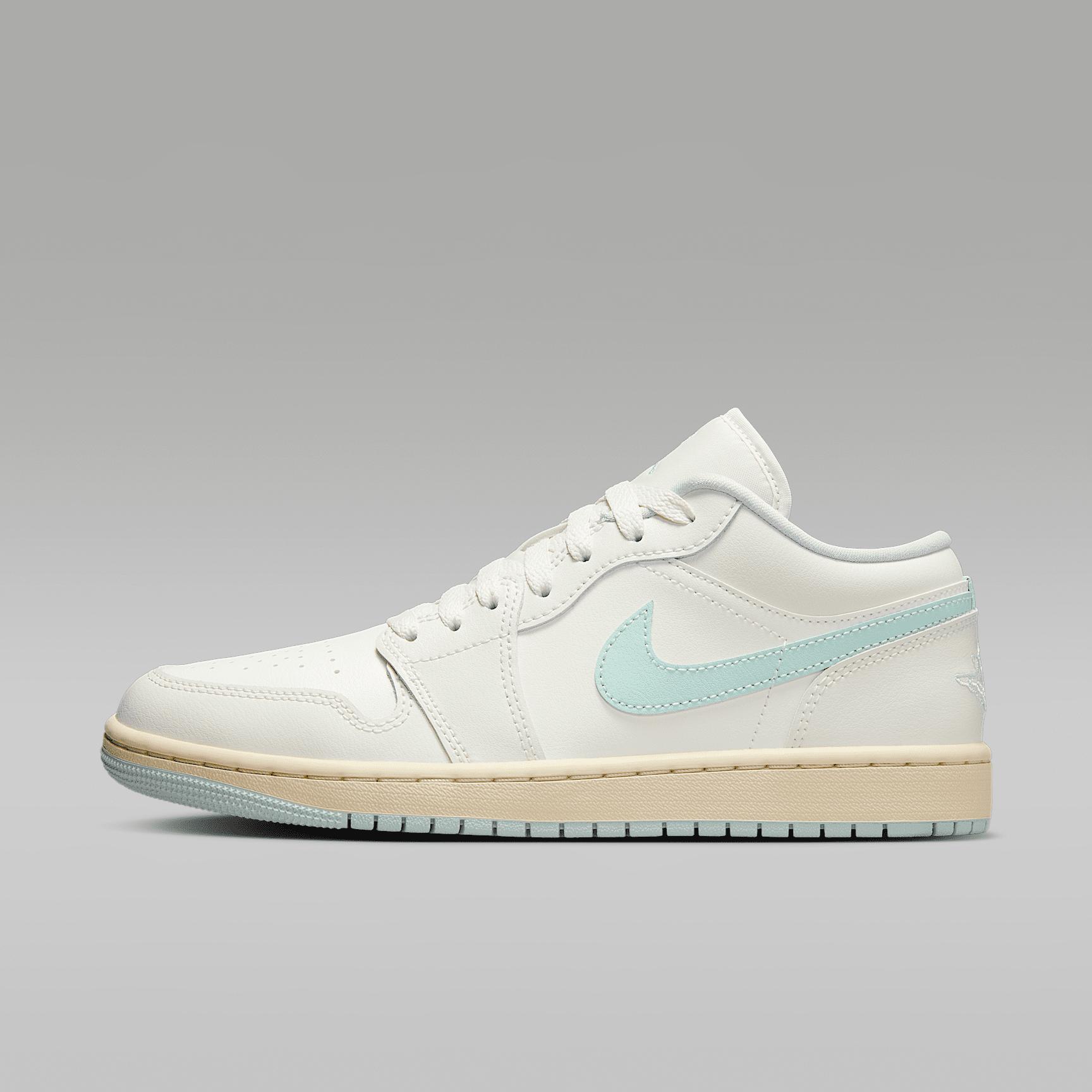 Womens Air Jordan 1 Low Shoes | DC0774-134 Product Image