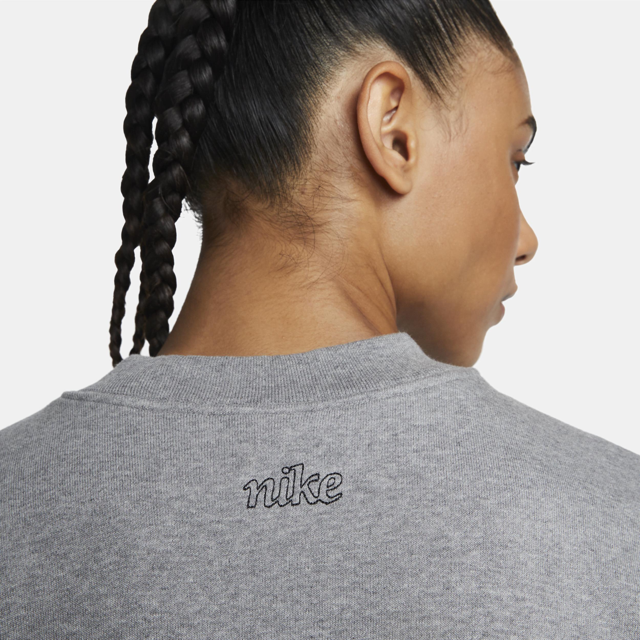 Nike Womens Dri-FIT Get Fit Graphic Crewneck Sweatshirt | DQ5542-091 Product Image