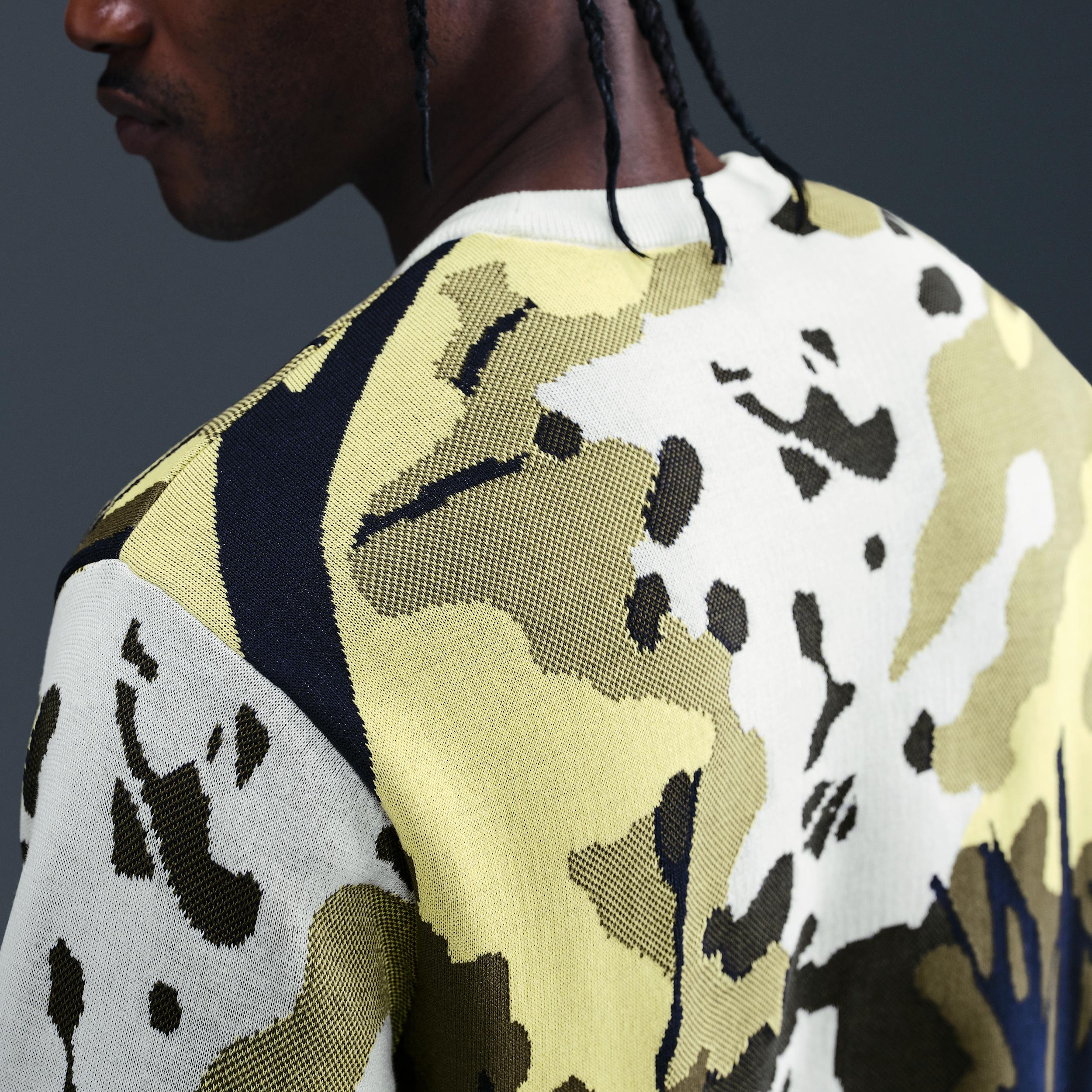 Nike Men's Life Wilderness Sweater Product Image