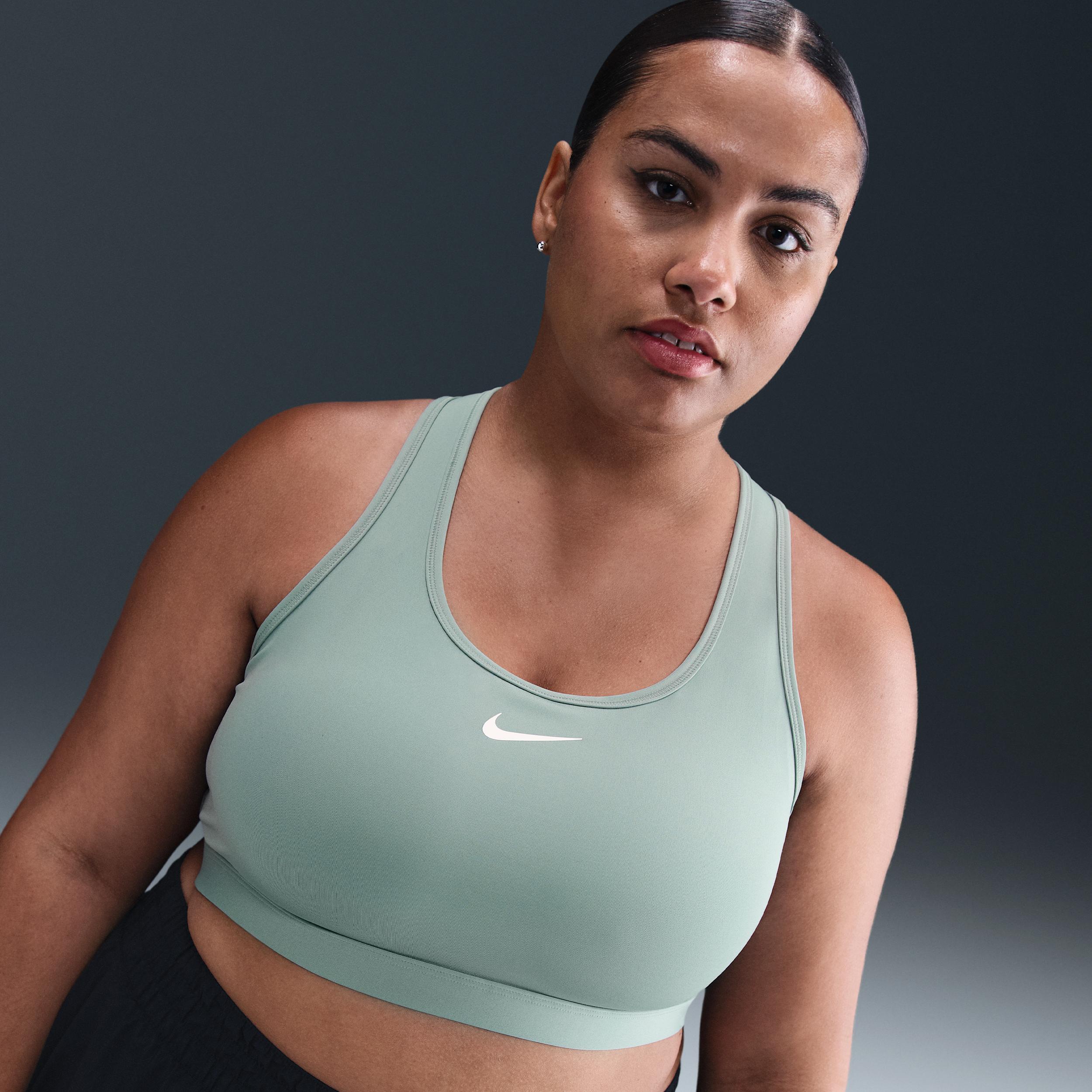 Nike Women's Swoosh Medium Support Padded Sports Bra (Plus Size) Product Image