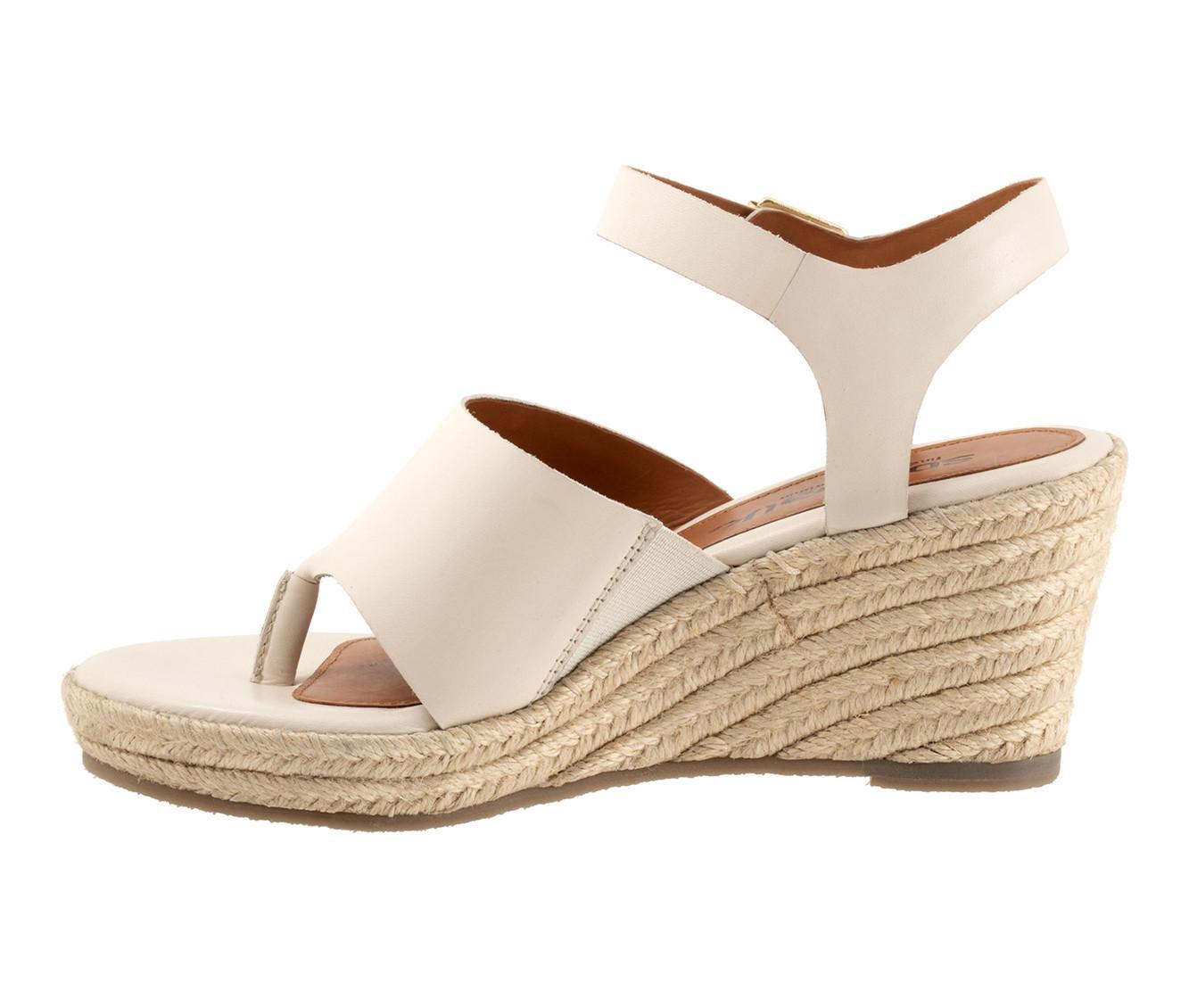 Women's Softwalk Hilo Wedges Product Image