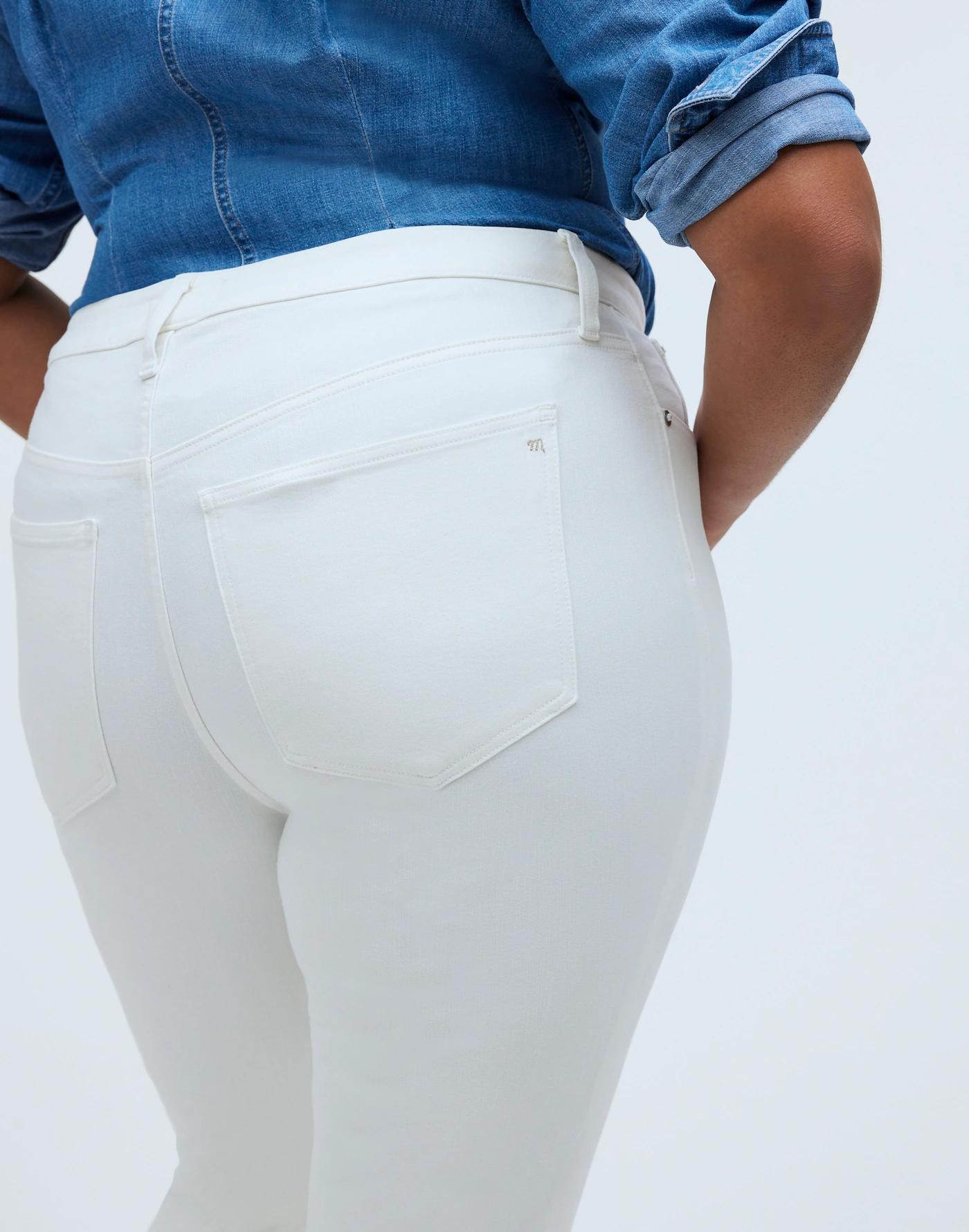 Plus Curvy Kick Out Crop Jeans in Pure White Product Image