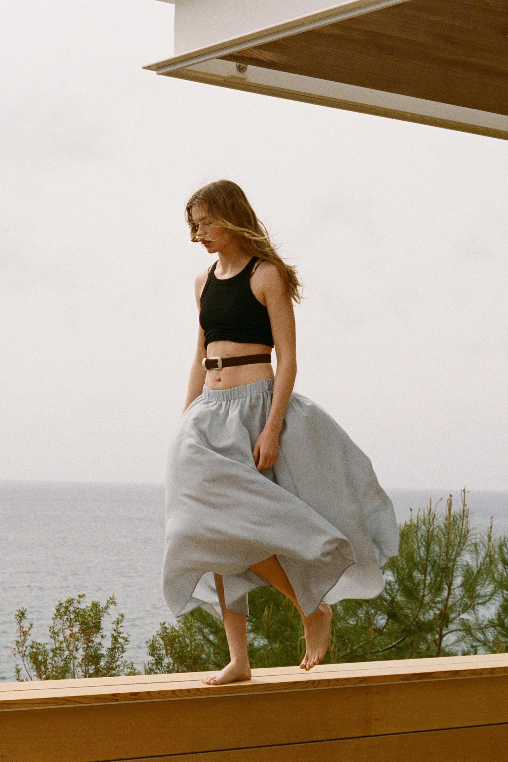 VOLUMINOUS FLOWY MIDI SKIRT Product Image