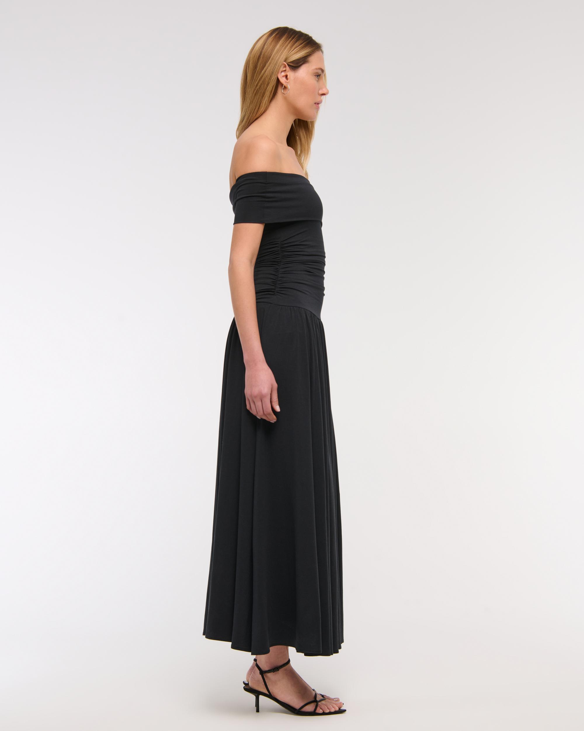 Off-The-Shoulder Knit Maxi Dress Product Image