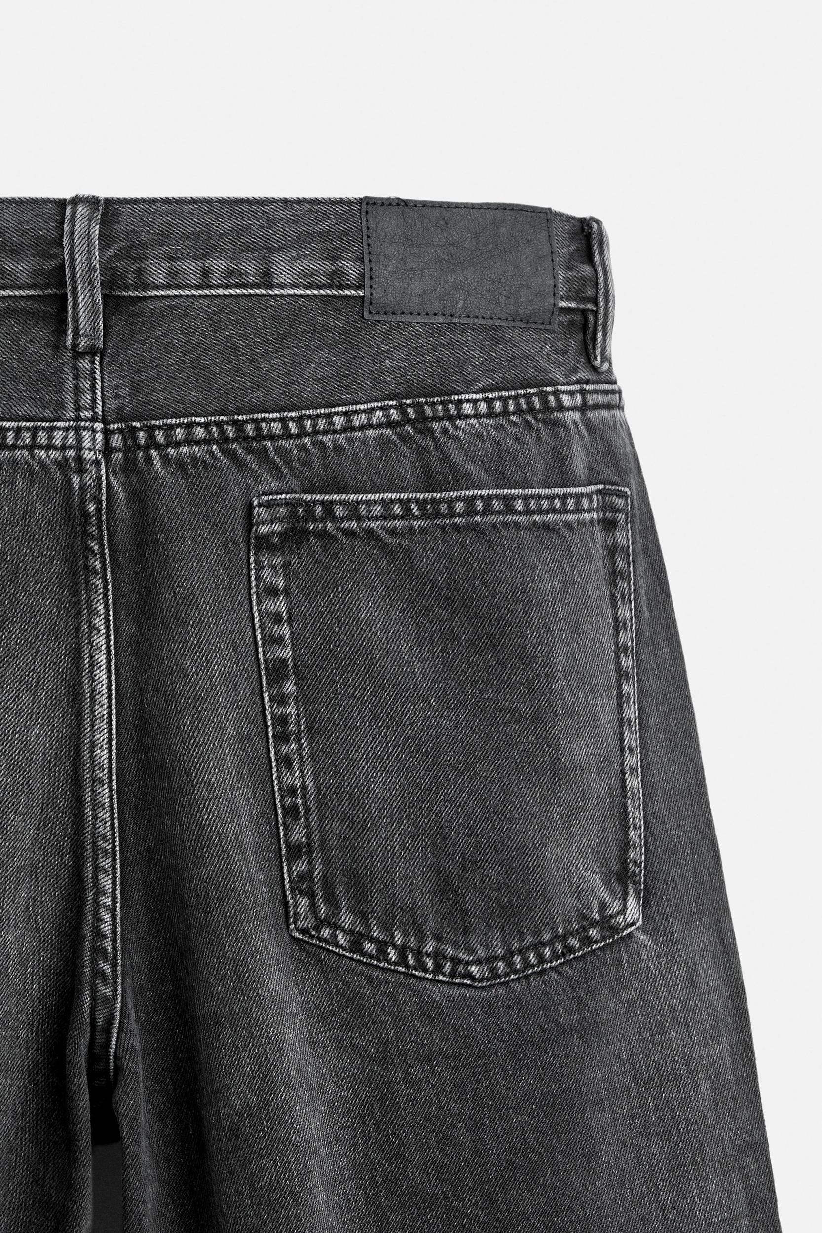 STRAIGHT FIT JEANS Product Image