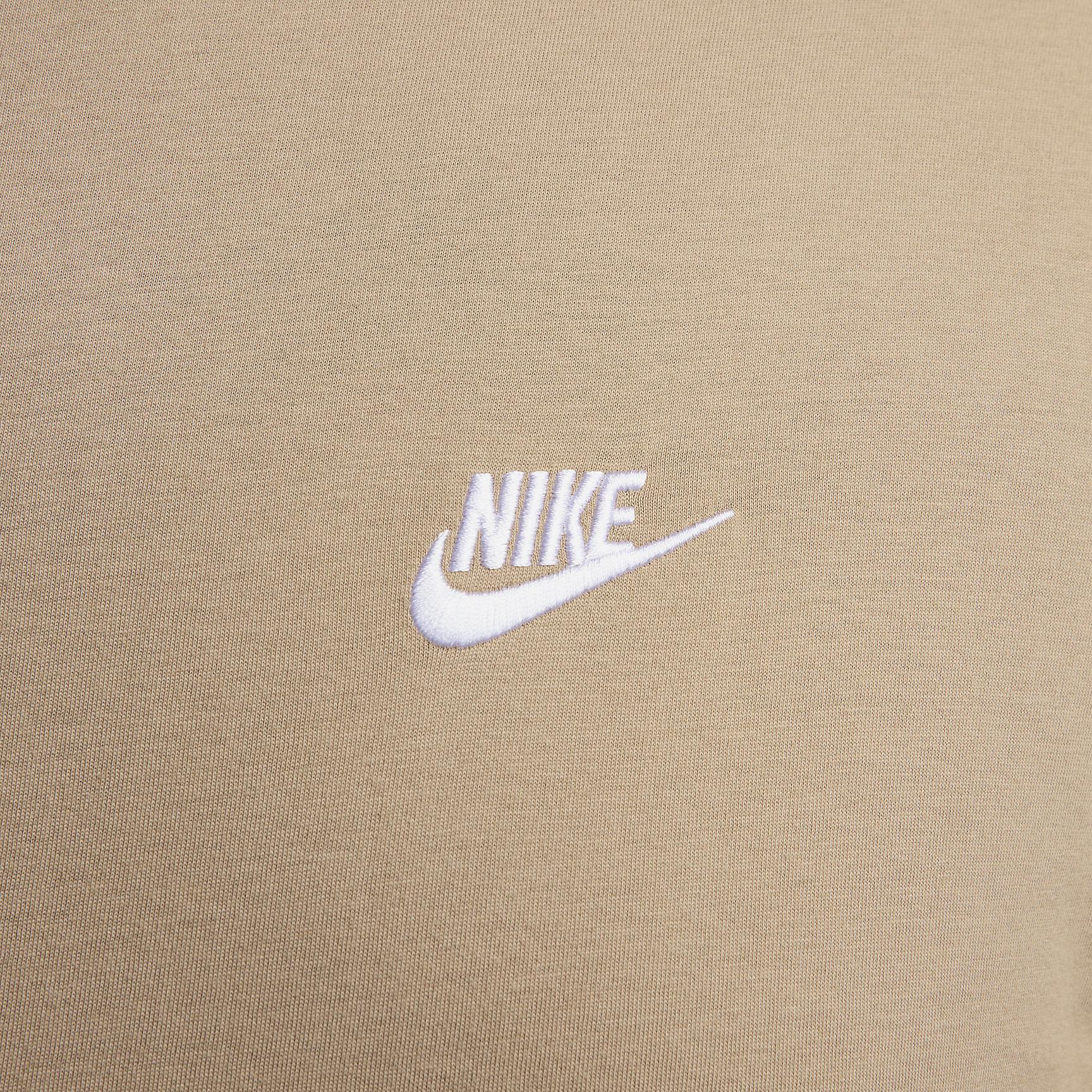 Nike Sportswear Club Men's T-Shirt Product Image