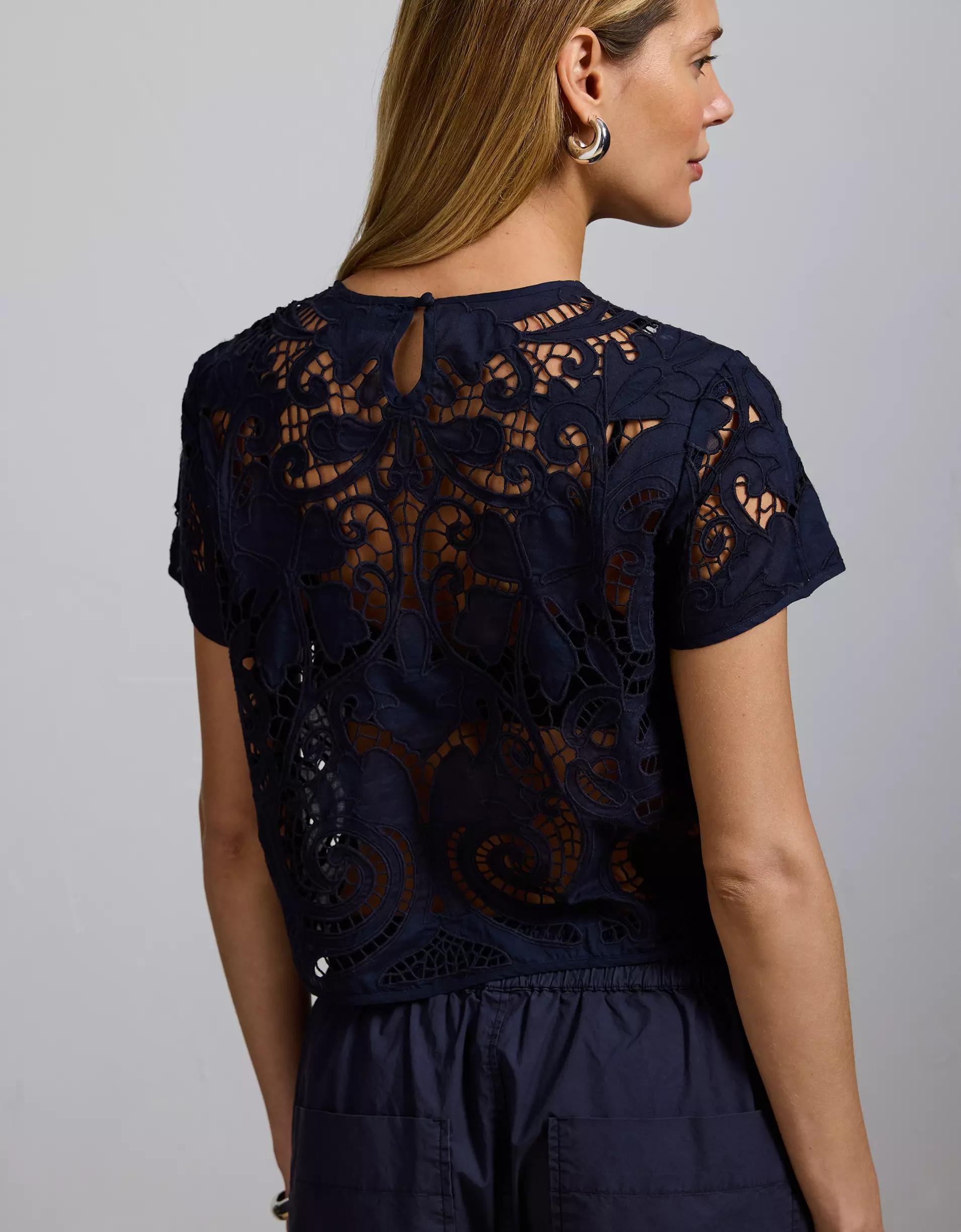 AE77 Premium Lace Shirt Product Image