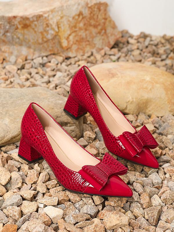 Bowknot Pointed-Toe Shiny Pumps Product Image