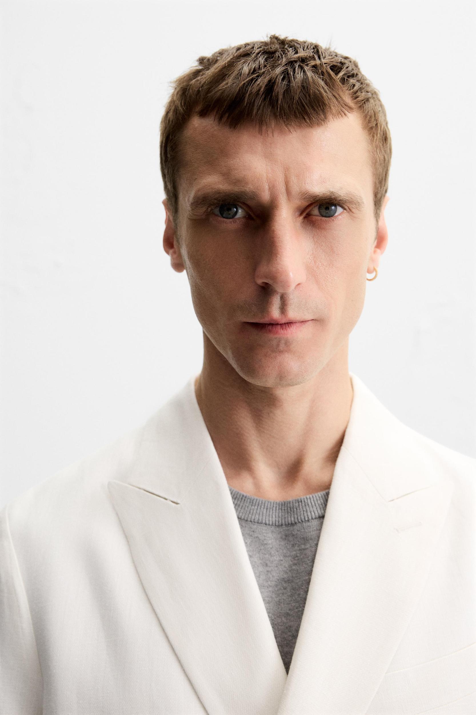 100% LINEN DOUBLE BREASTED BLAZER Product Image